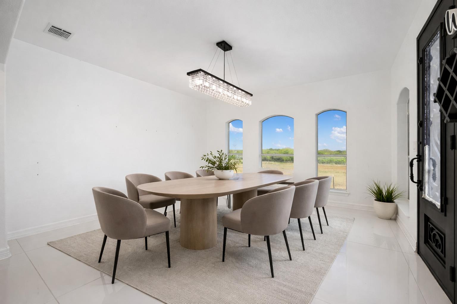 507 Rawhide Rd, Seguin, TX 78155