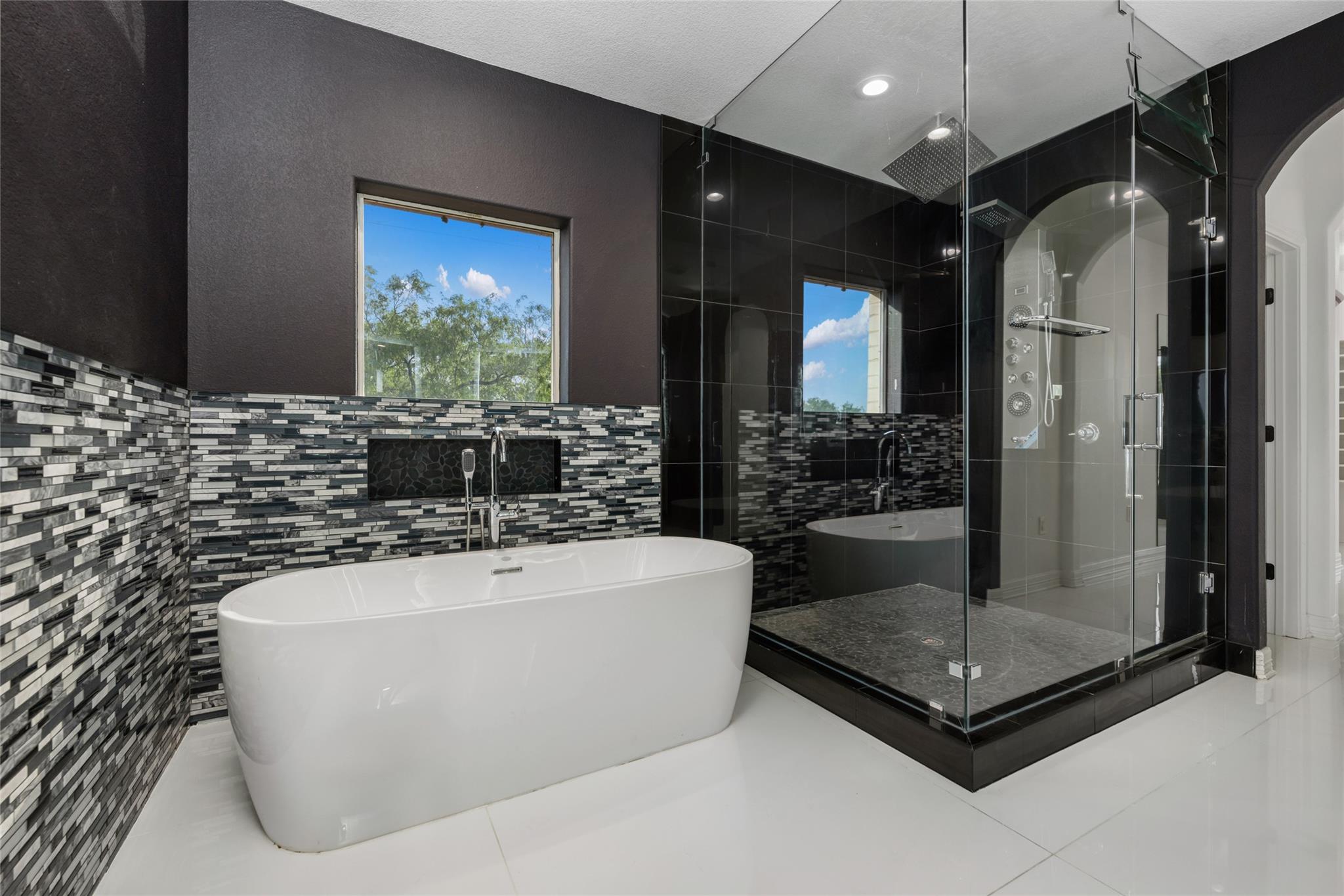 507 Rawhide Rd, Seguin, TX 78155