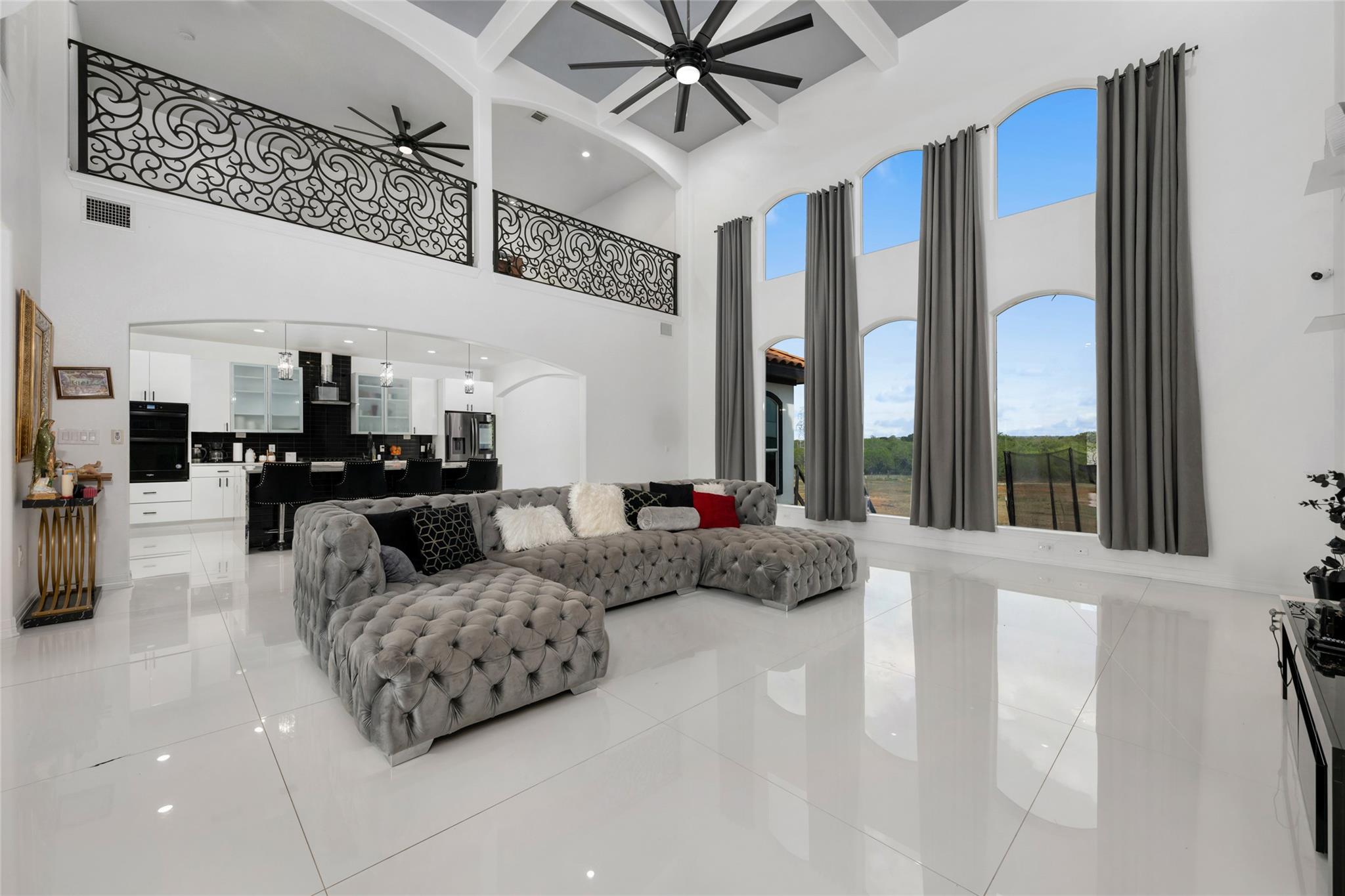 507 Rawhide Rd, Seguin, TX 78155