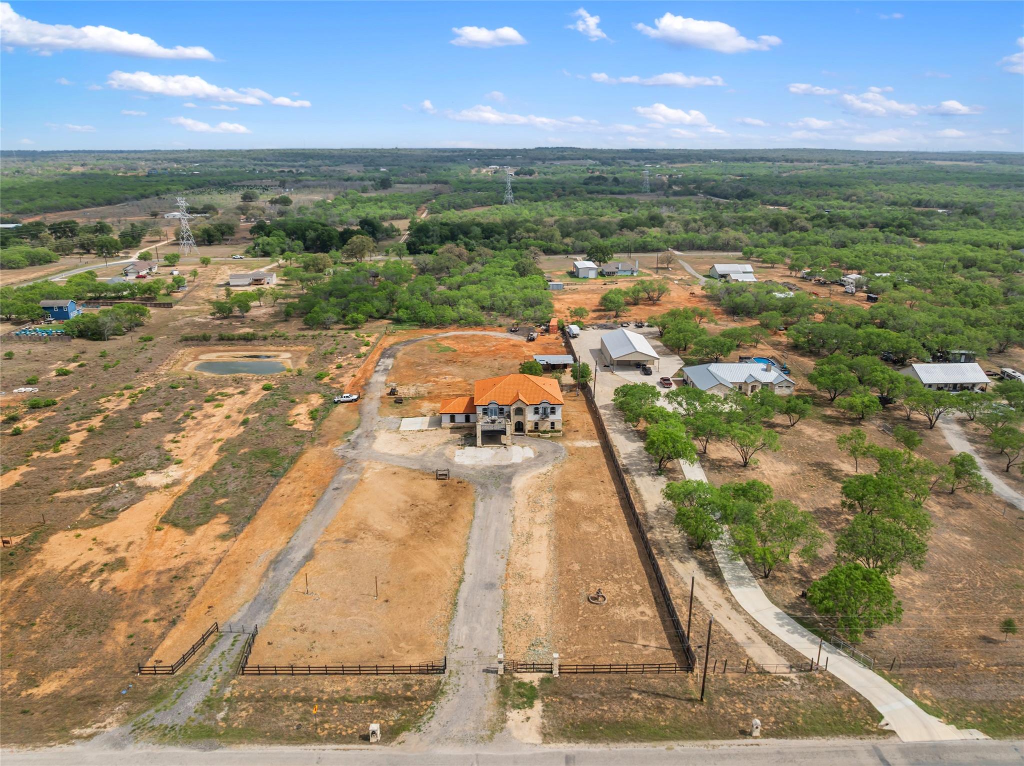 507 Rawhide Rd, Seguin, TX 78155