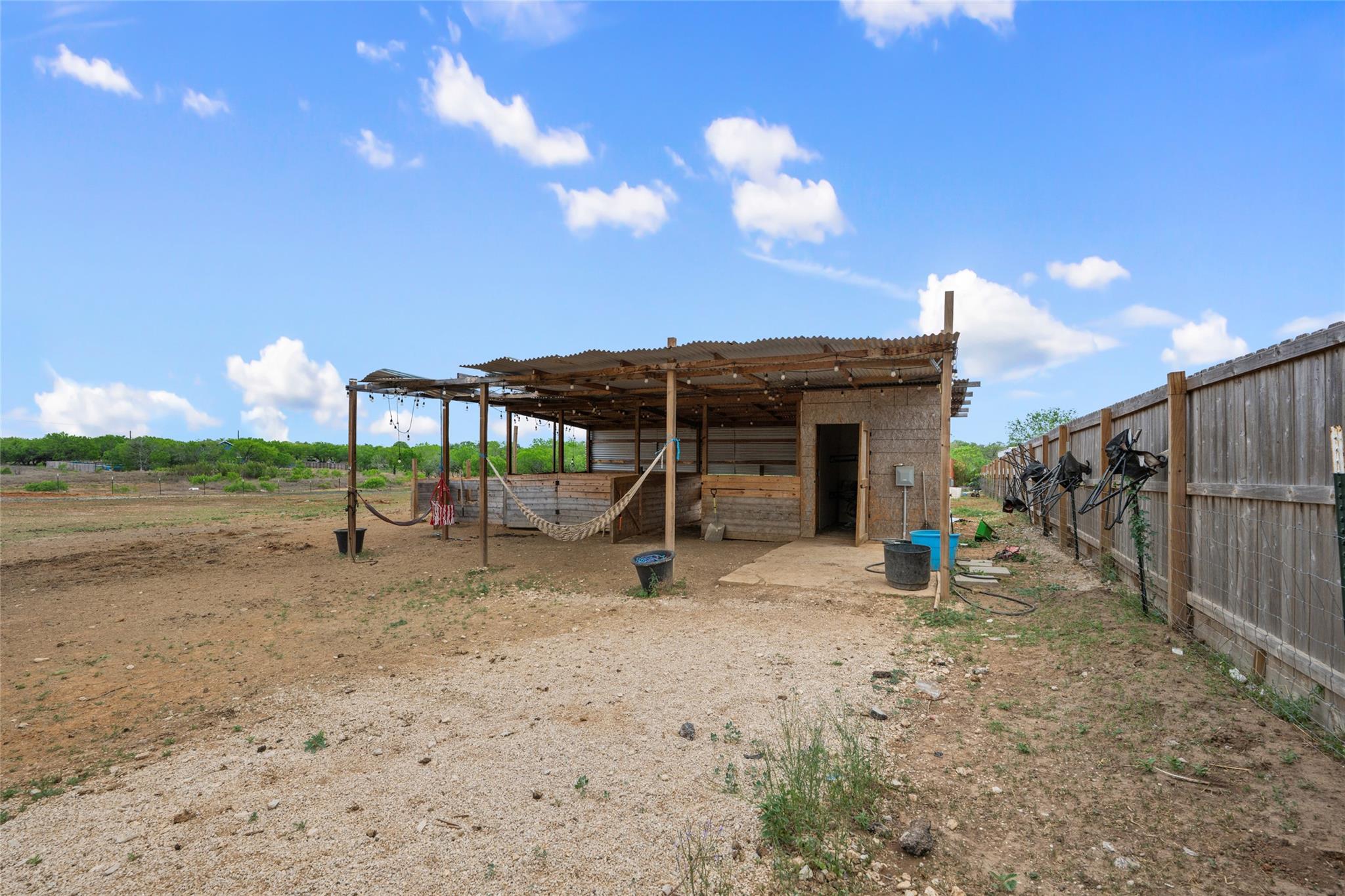 507 Rawhide Rd, Seguin, TX 78155