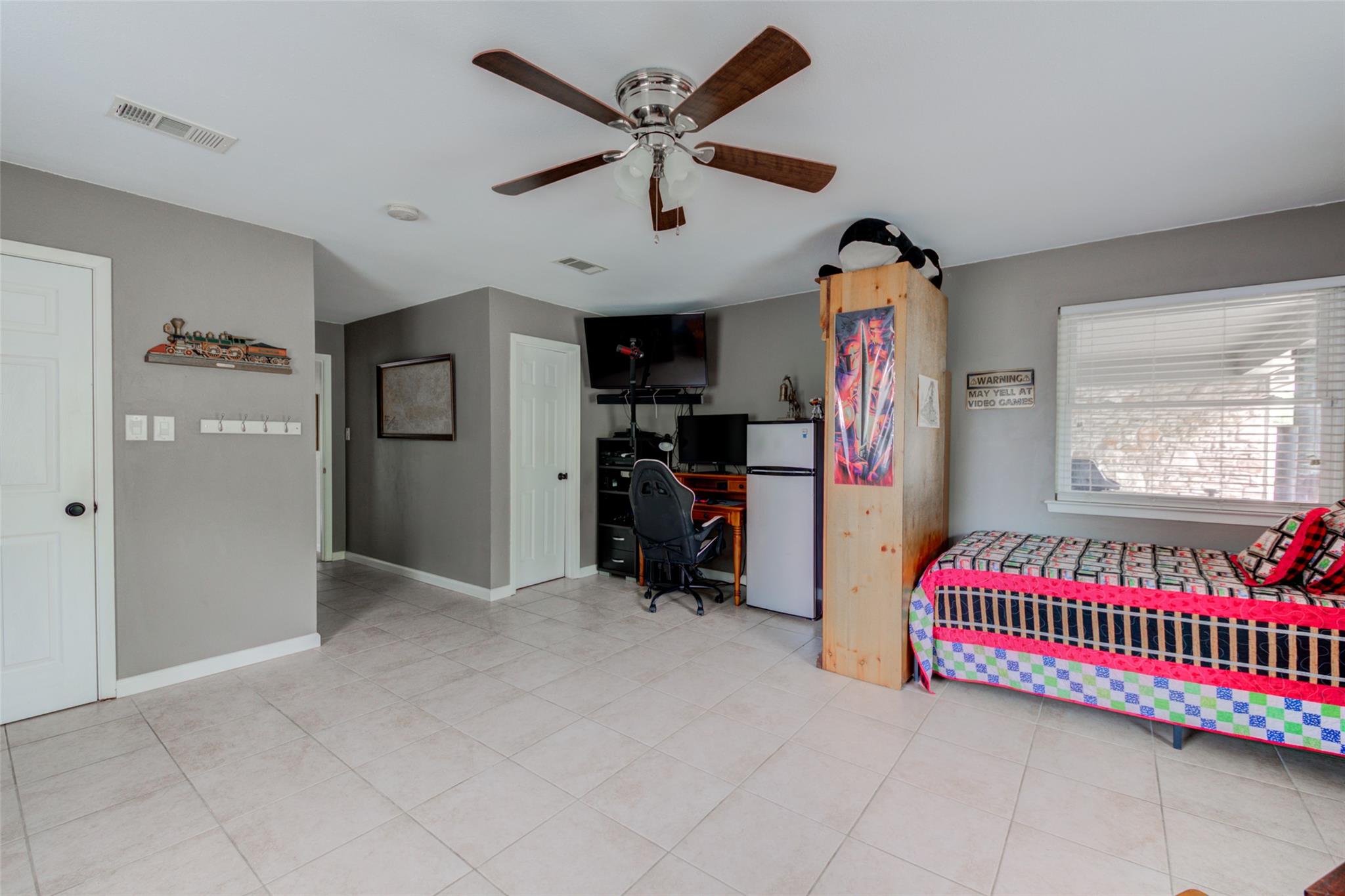 500 Buckaroo Trl, Buda, TX 78610