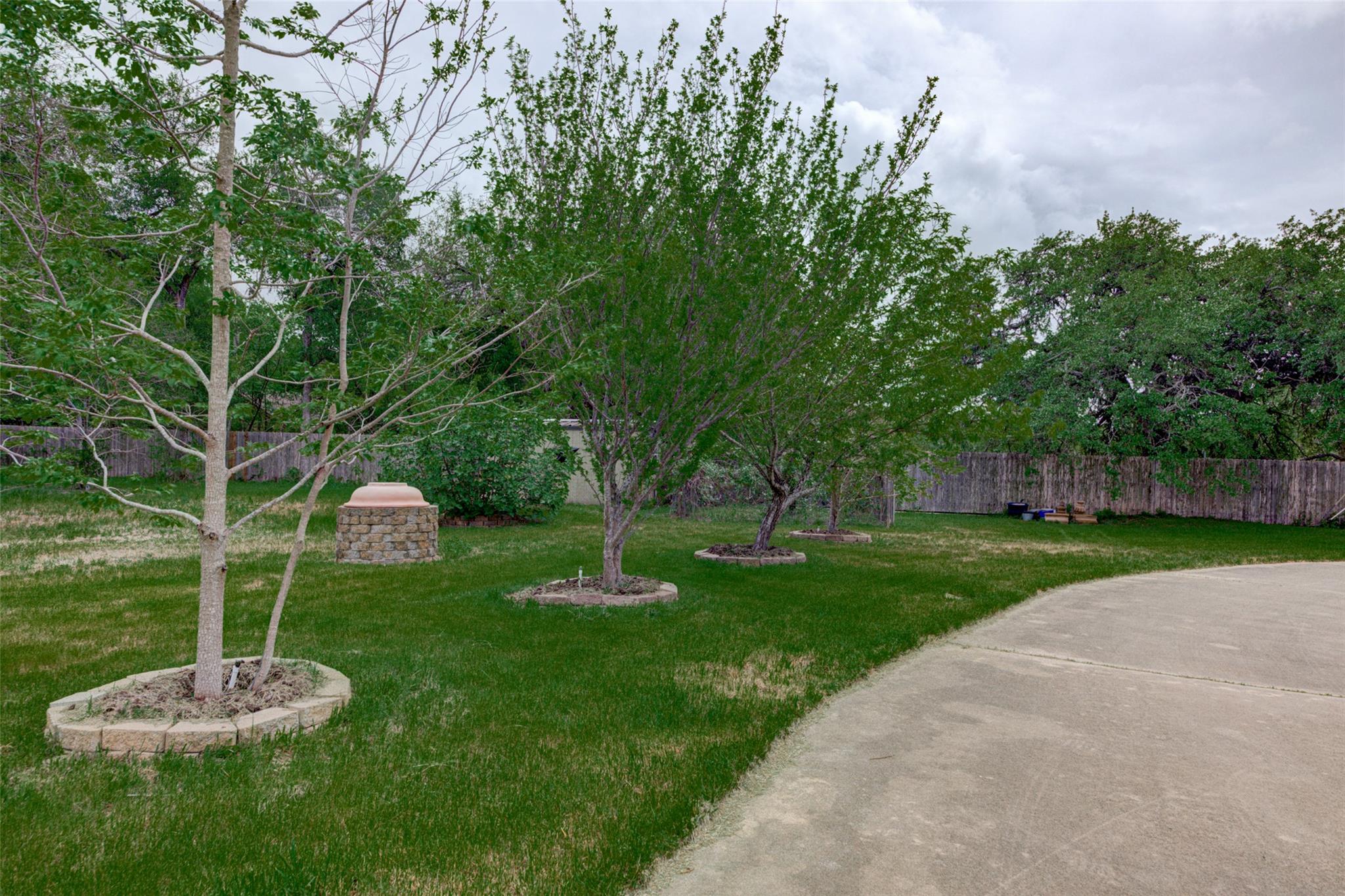 500 Buckaroo Trl, Buda, TX 78610