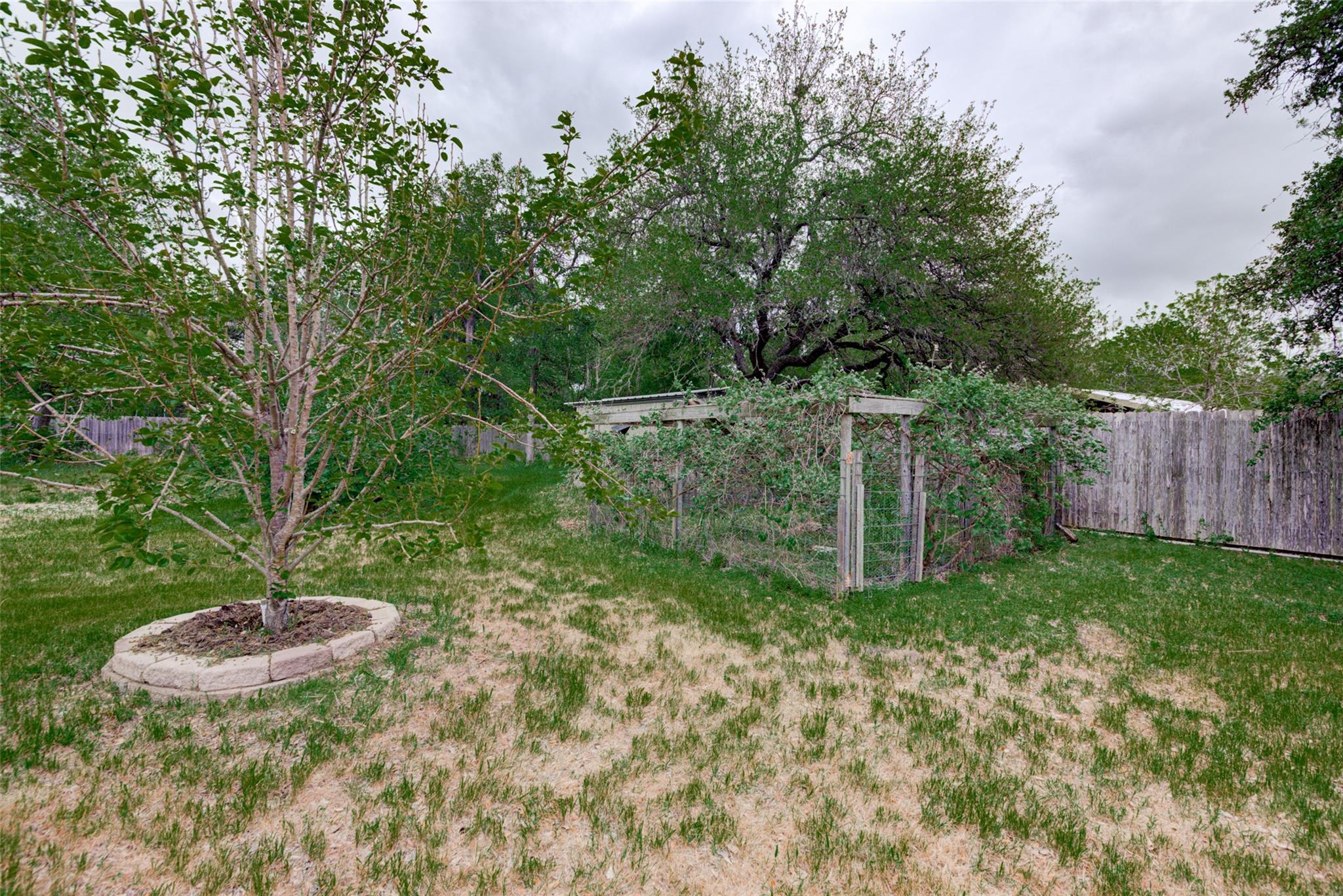 500 Buckaroo Trl, Buda, TX 78610