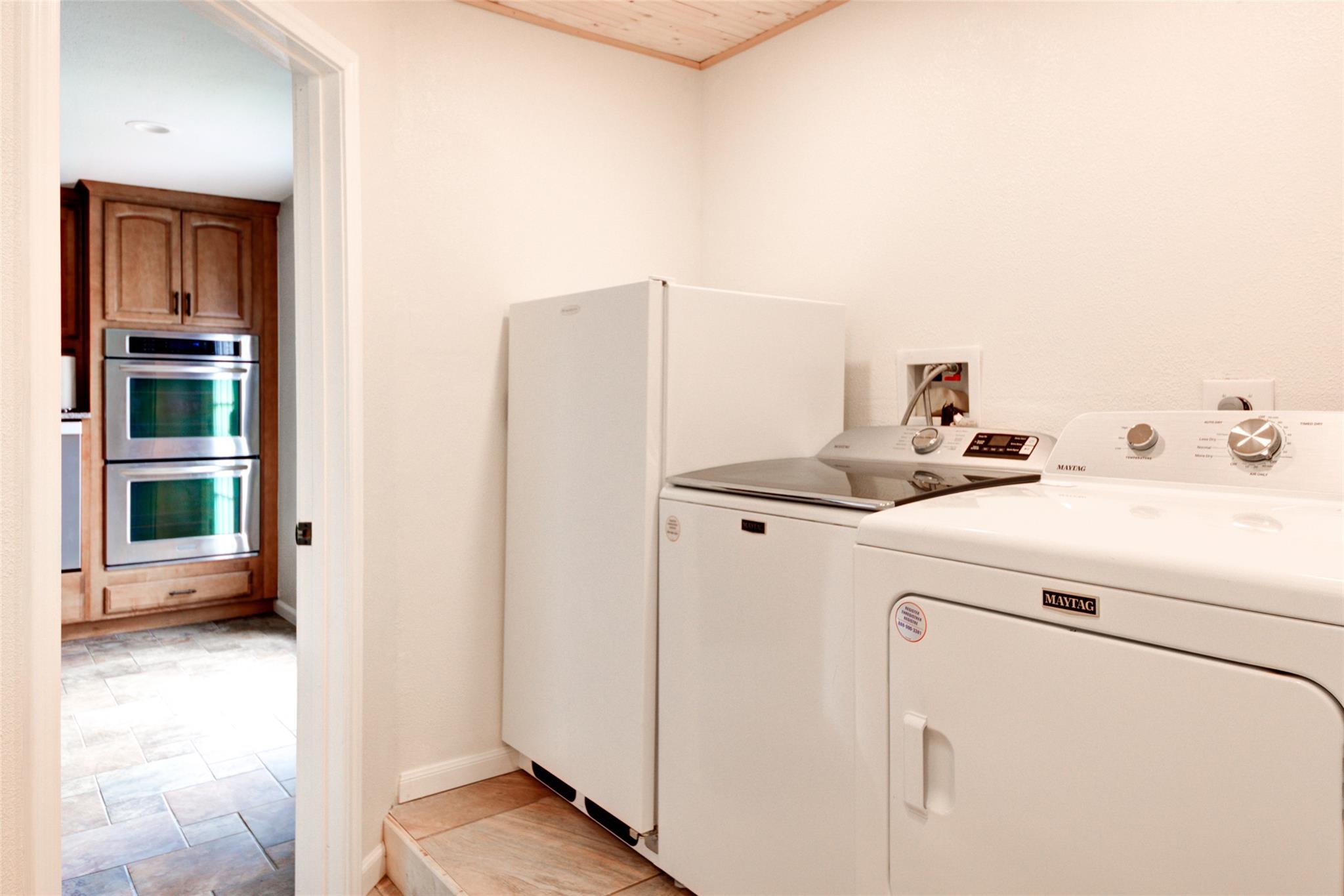 500 Buckaroo Trl, Buda, TX 78610