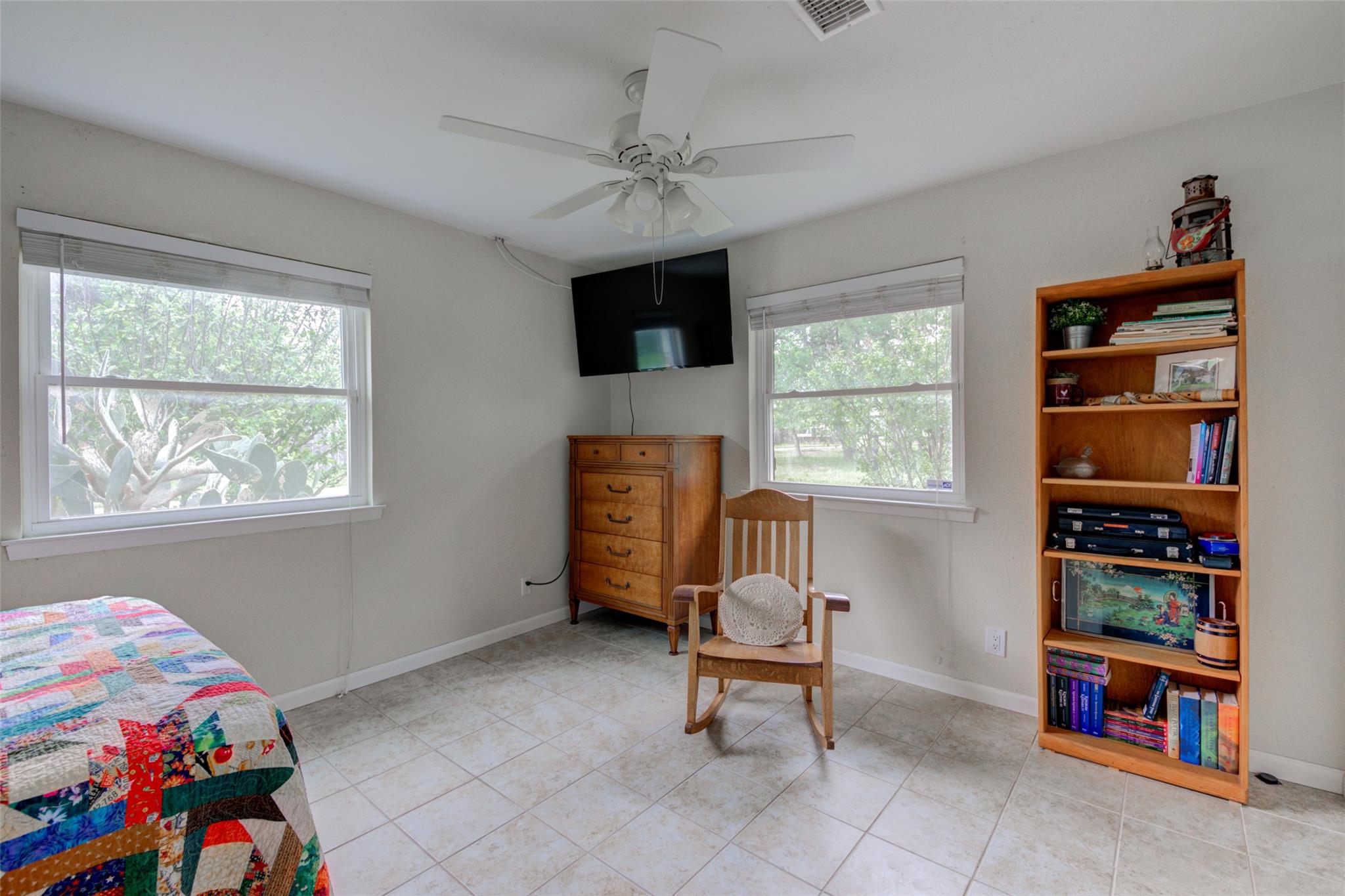 500 Buckaroo Trl, Buda, TX 78610