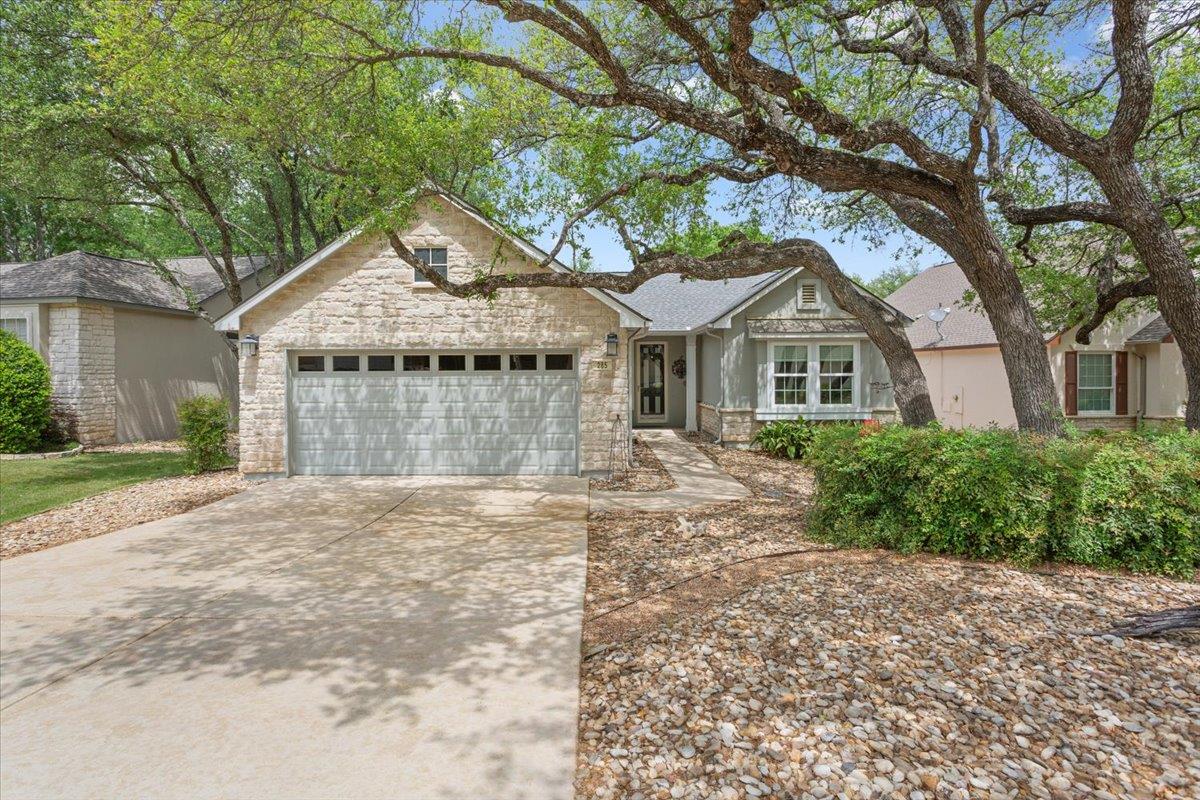 285 Whispering Wind Dr, Georgetown, TX 78633