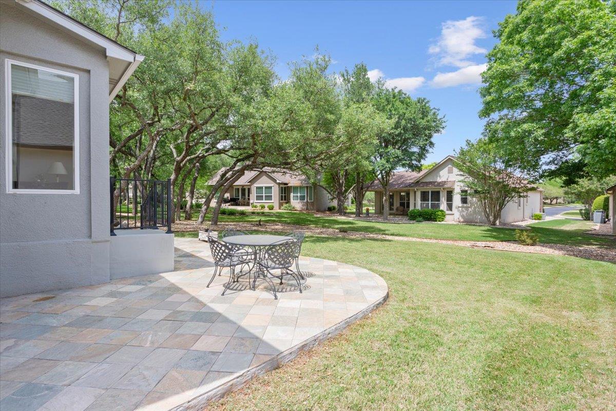 285 Whispering Wind Dr, Georgetown, TX 78633