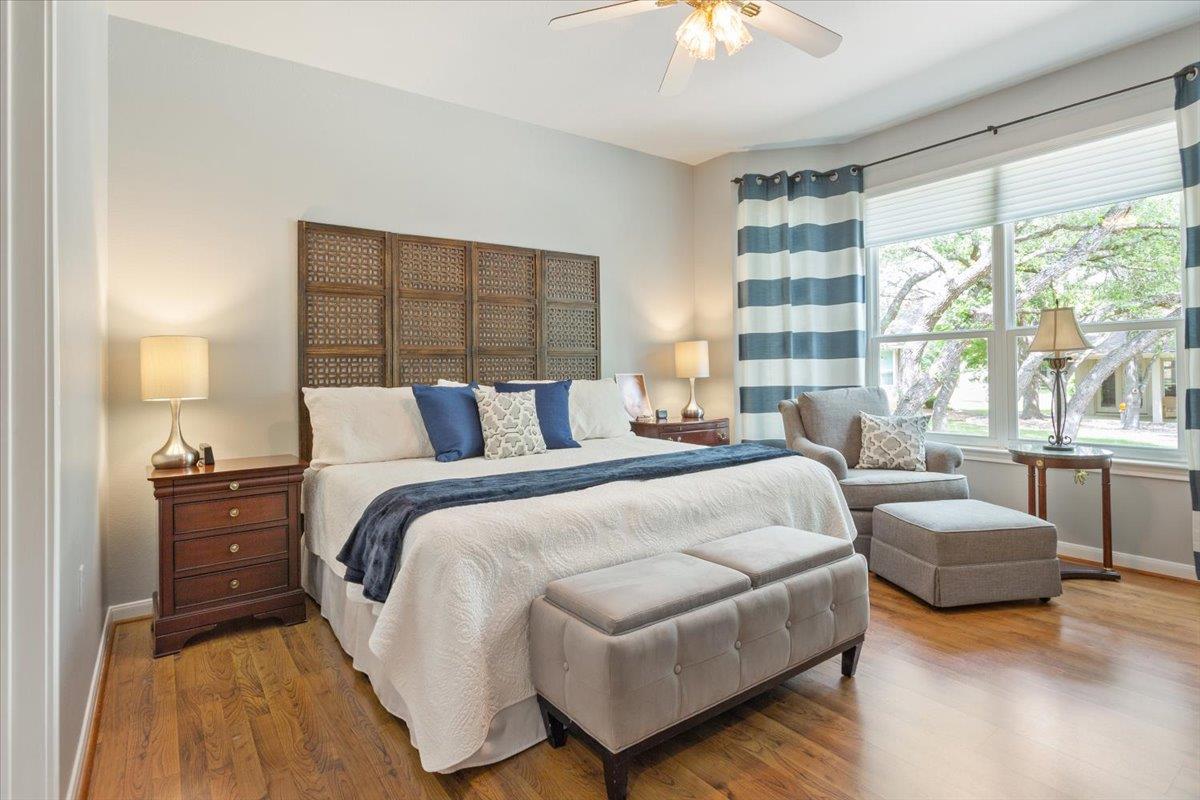 285 Whispering Wind Dr, Georgetown, TX 78633