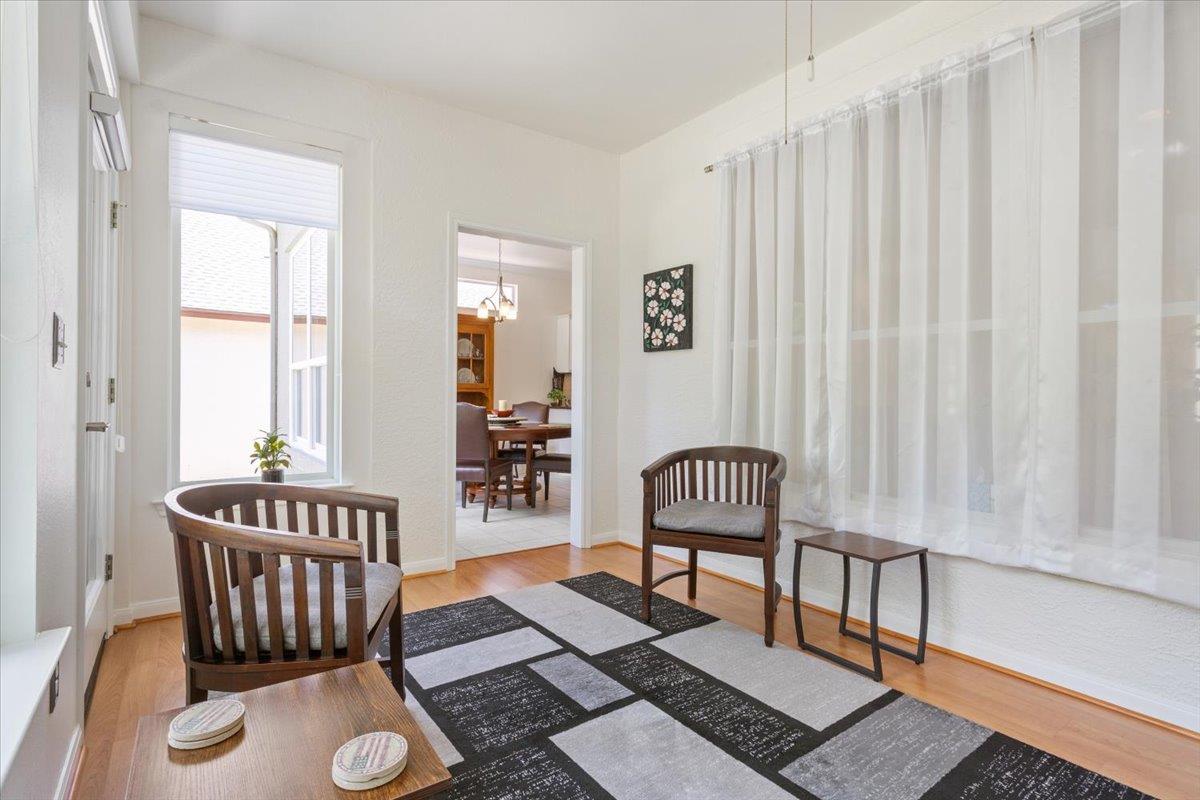 285 Whispering Wind Dr, Georgetown, TX 78633