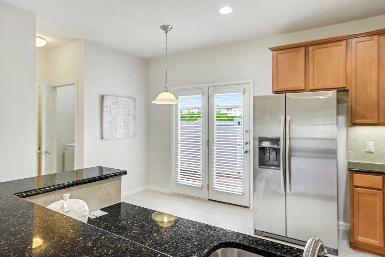 1900 Little Elm Trl # 37, Cedar Park, TX 78613