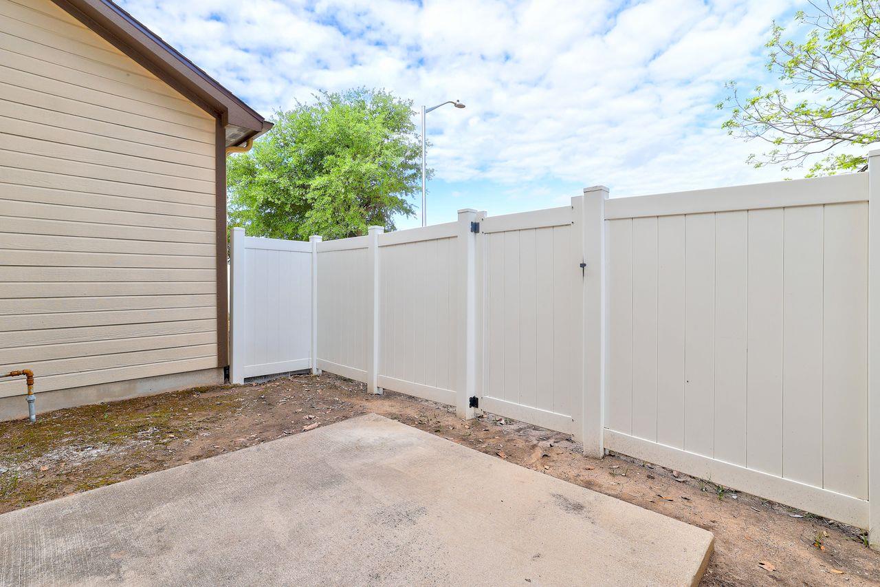 1900 Little Elm Trl # 37, Cedar Park, TX 78613