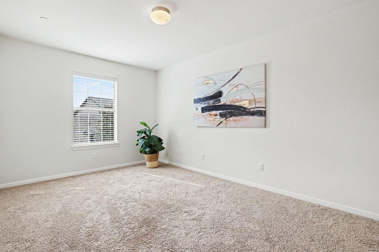 1900 Little Elm Trl # 37, Cedar Park, TX 78613