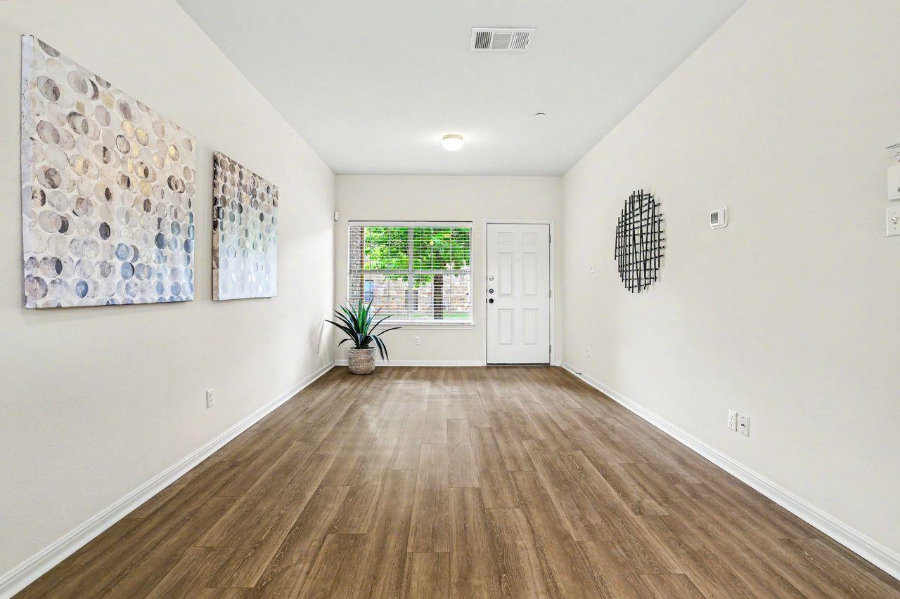 1900 Little Elm Trl # 37, Cedar Park, TX 78613