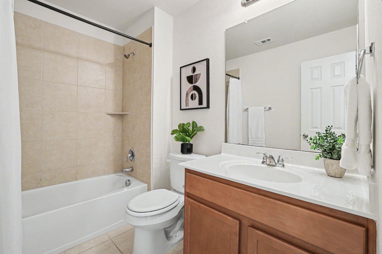 1900 Little Elm Trl # 37, Cedar Park, TX 78613