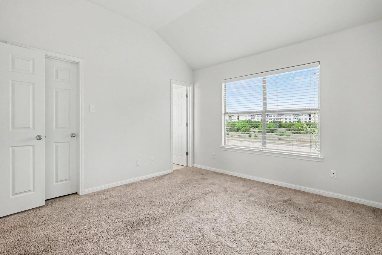 1900 Little Elm Trl # 37, Cedar Park, TX 78613