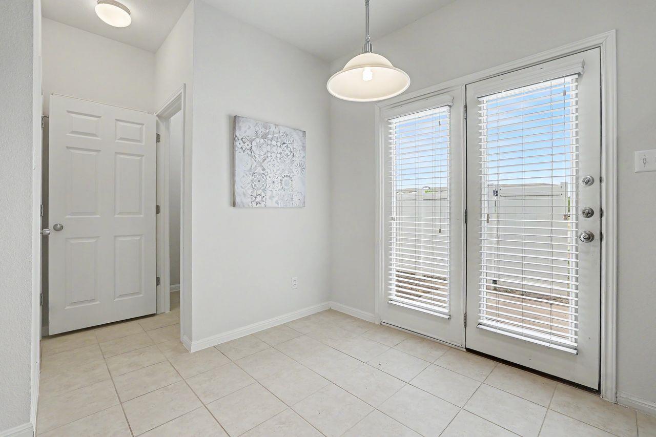 1900 Little Elm Trl # 37, Cedar Park, TX 78613