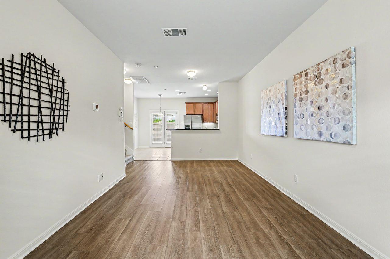 1900 Little Elm Trl # 37, Cedar Park, TX 78613