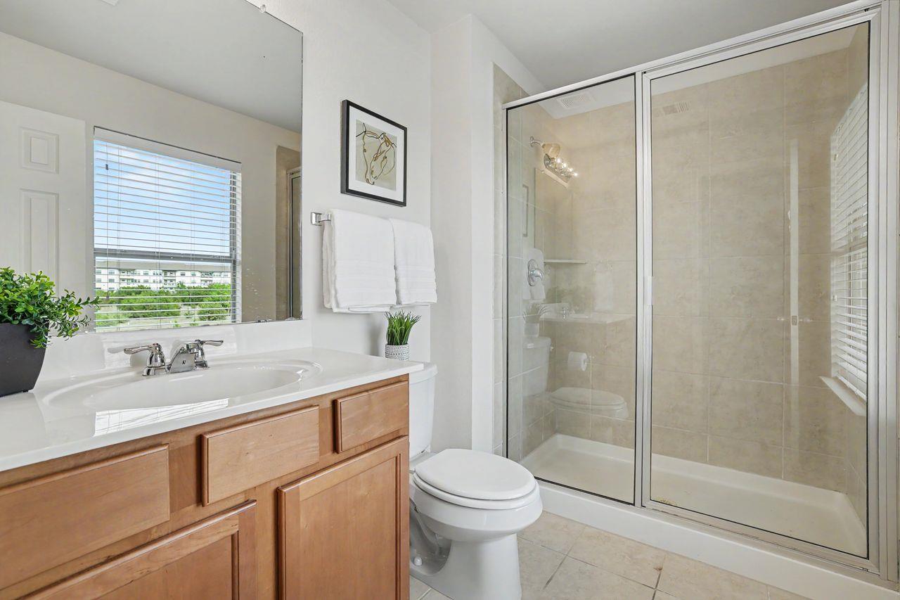 1900 Little Elm Trl # 37, Cedar Park, TX 78613