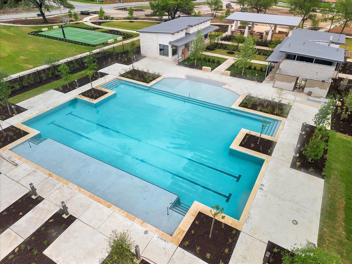 135 Independence Dr, Kyle, TX 78640