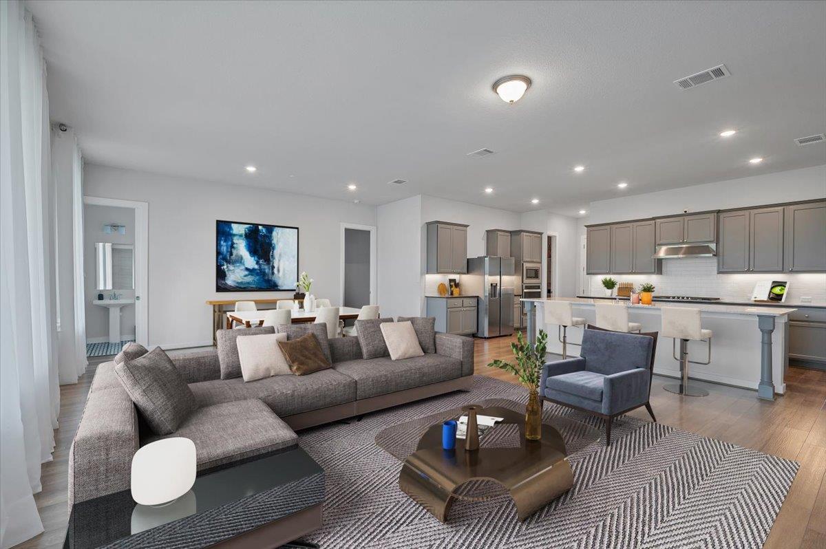 135 Independence Dr, Kyle, TX 78640