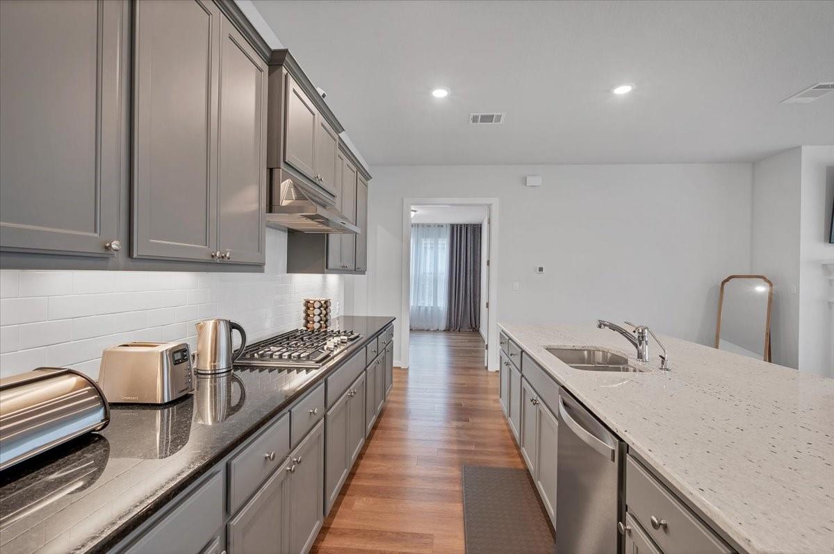 135 Independence Dr, Kyle, TX 78640