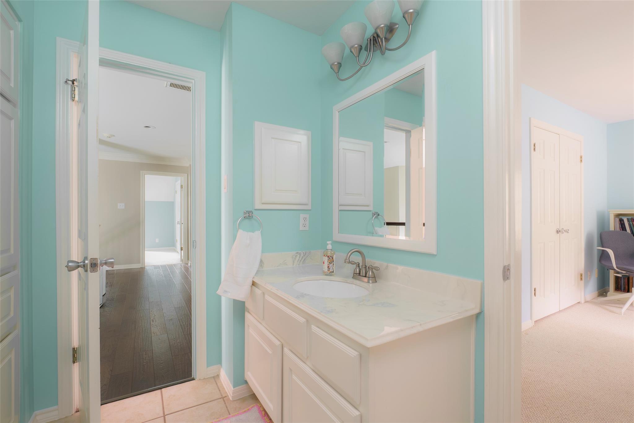 10619 Skyflower Dr, Austin, TX 78759