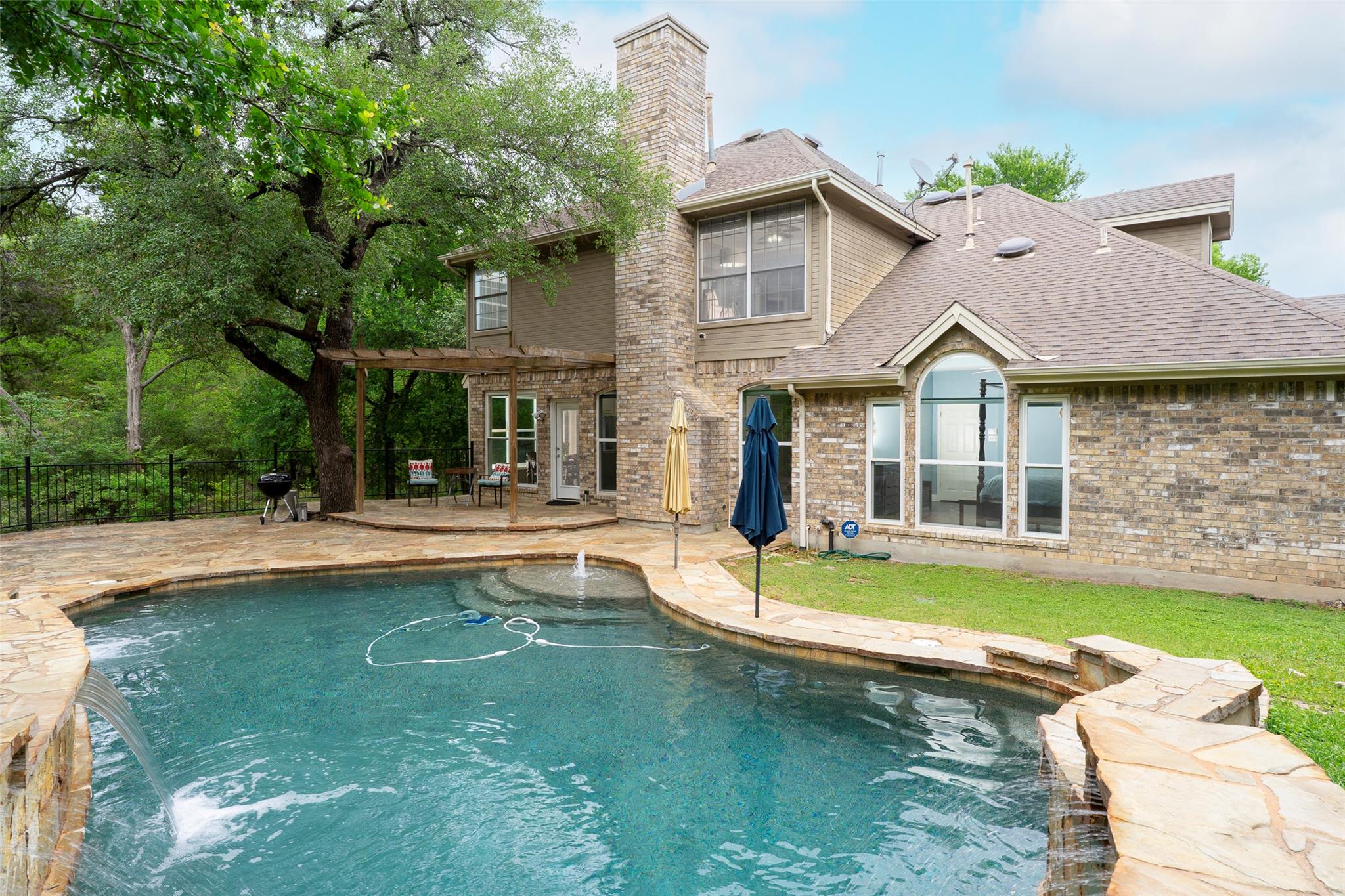 10619 Skyflower Dr, Austin, TX 78759