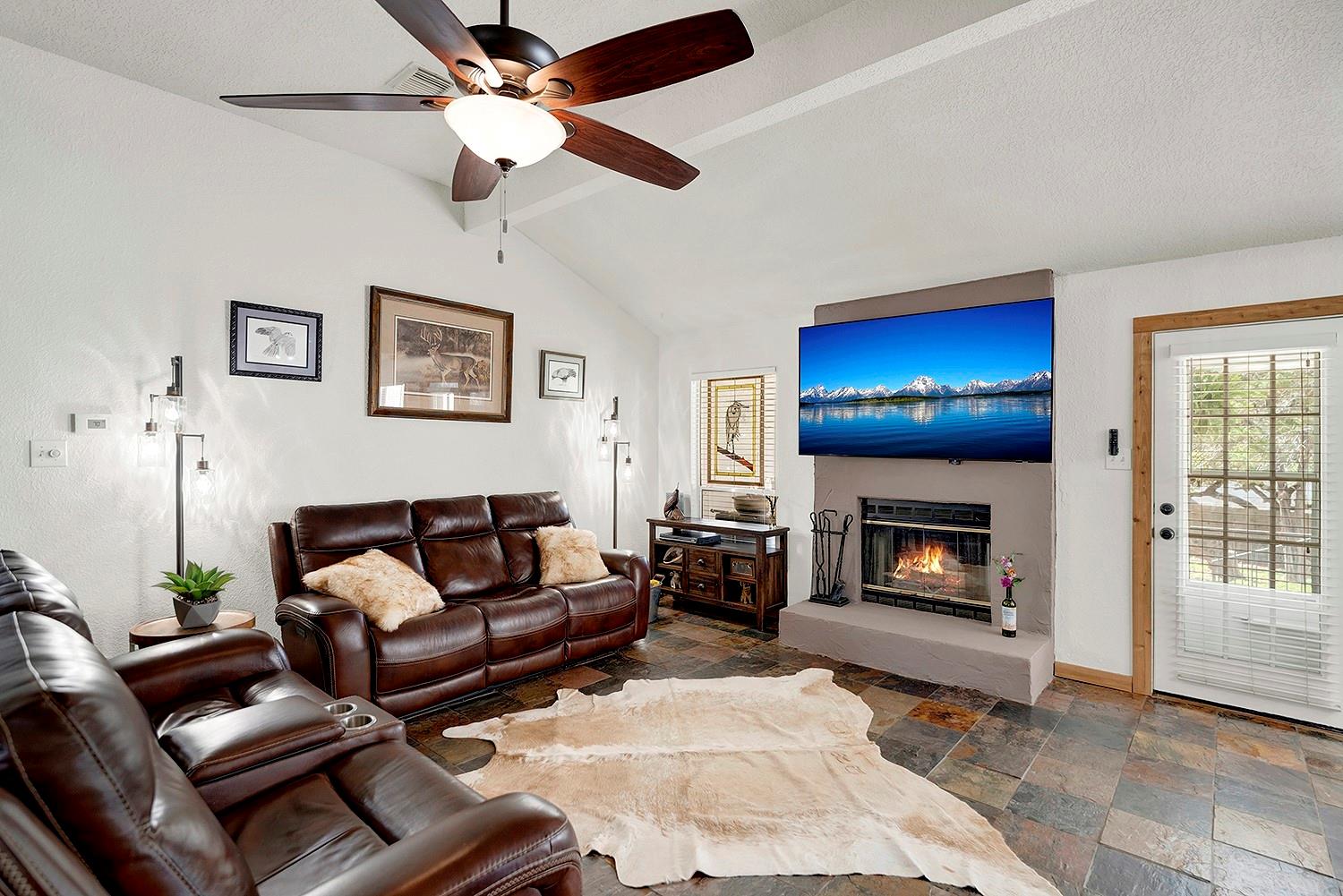 1106 Amanda, Canyon Lake, TX 78133