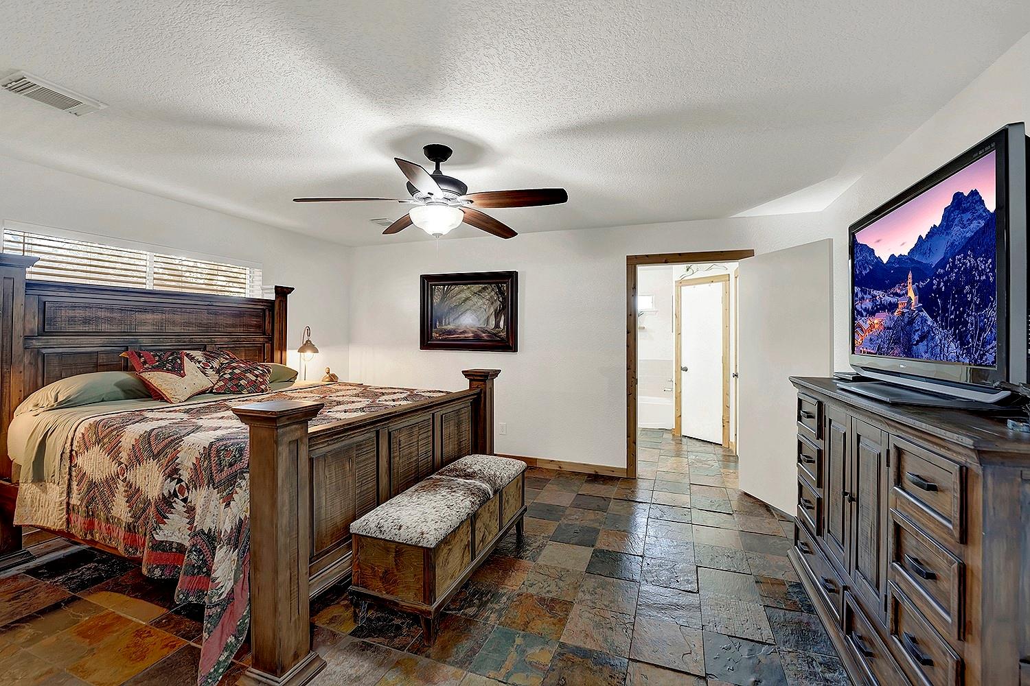 1106 Amanda, Canyon Lake, TX 78133