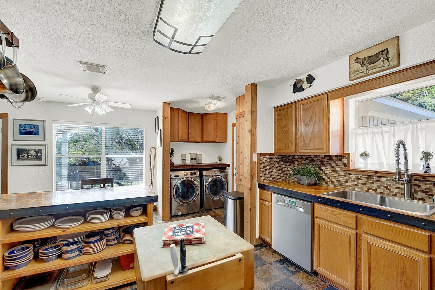 1106 Amanda, Canyon Lake, TX 78133