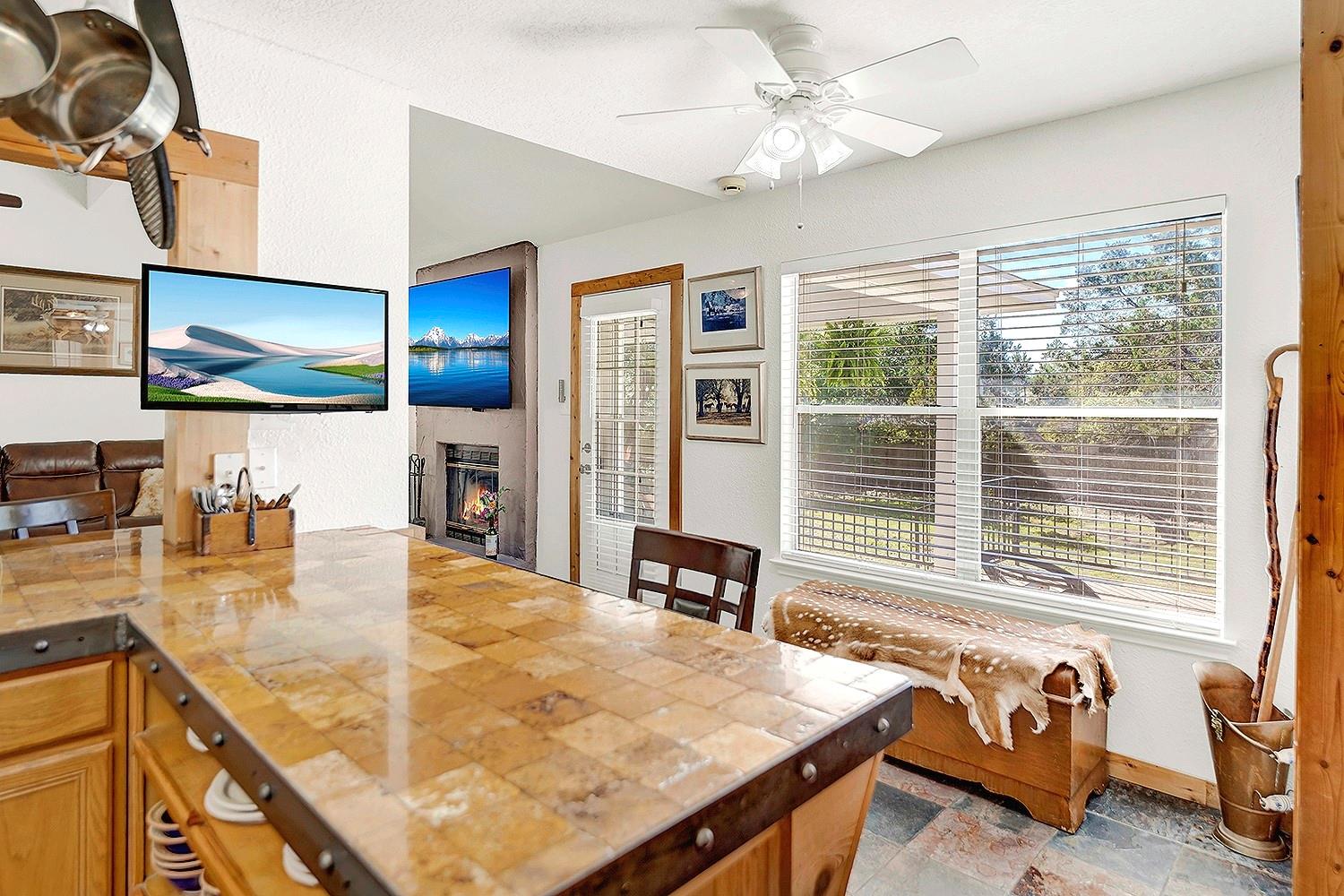 1106 Amanda, Canyon Lake, TX 78133