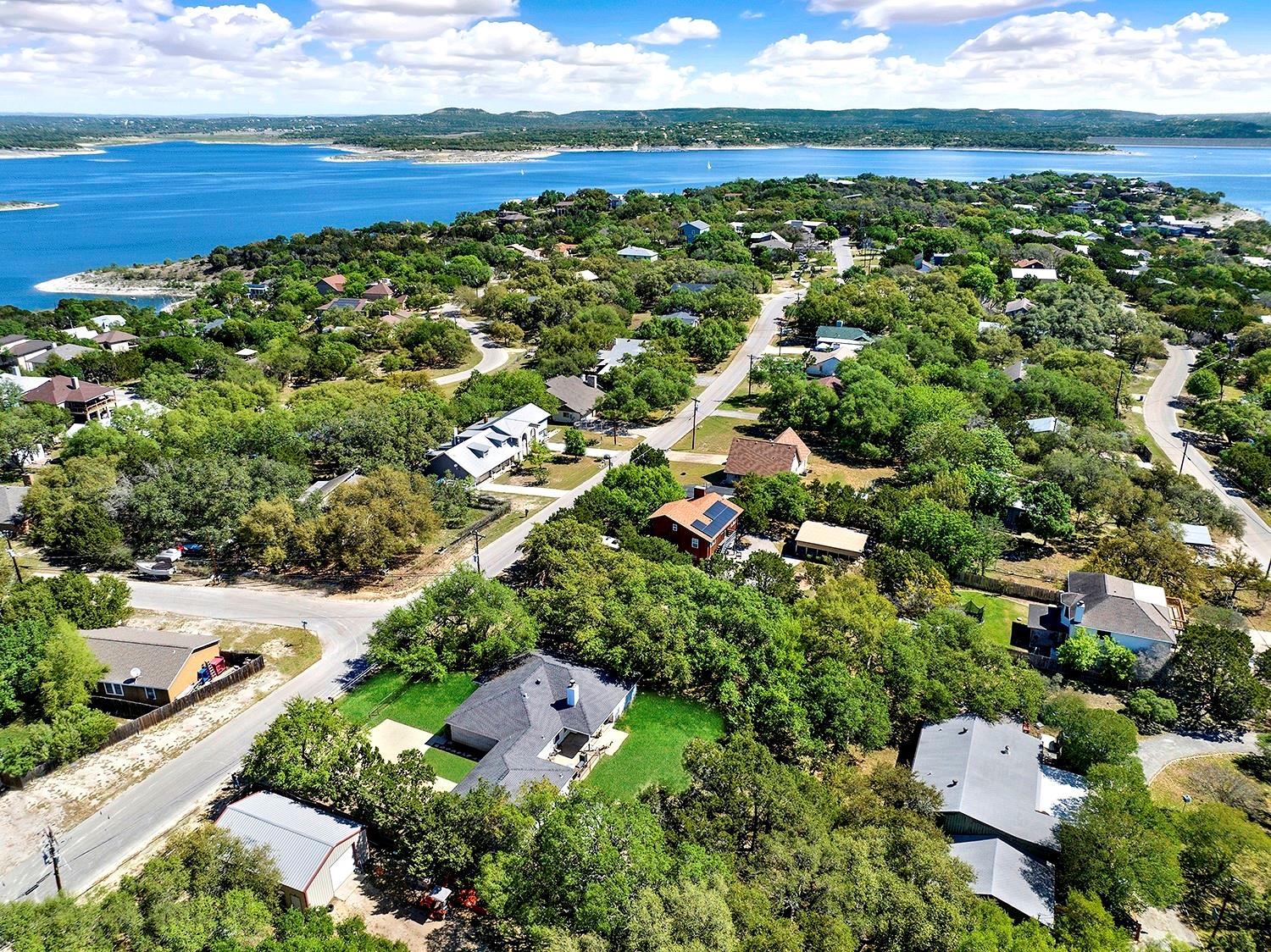 1106 Amanda, Canyon Lake, TX 78133