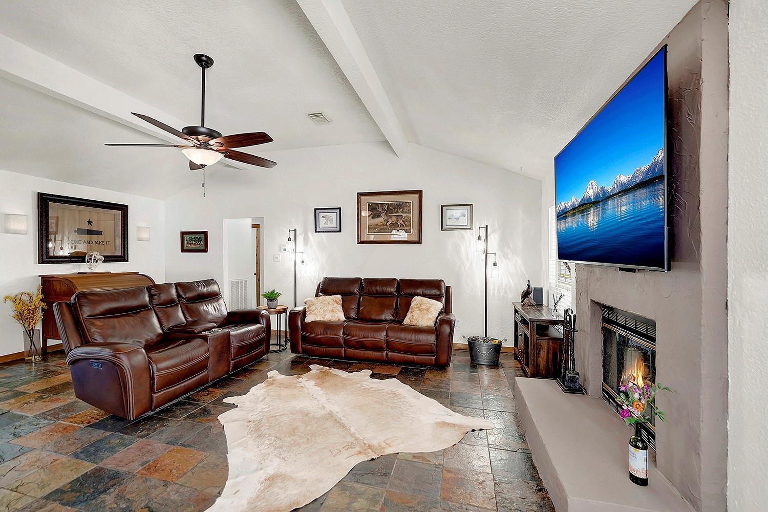 1106 Amanda, Canyon Lake, TX 78133