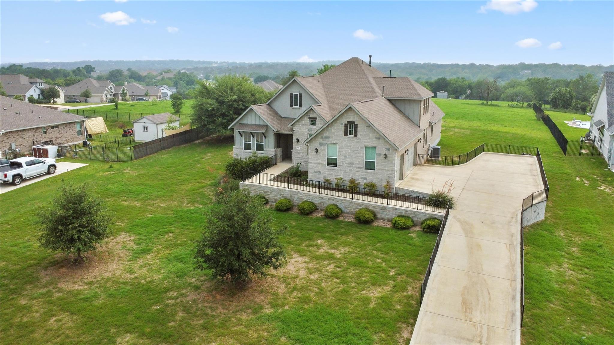 192 Raptor Beak Way, Cedar Creek, TX 78612