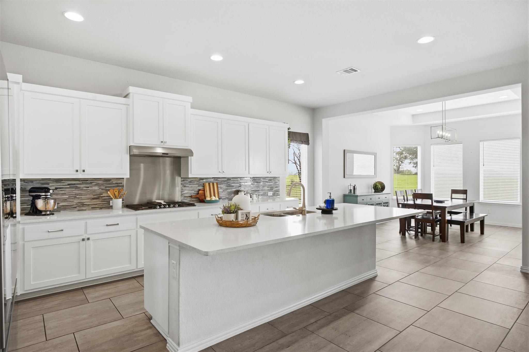 192 Raptor Beak Way, Cedar Creek, TX 78612