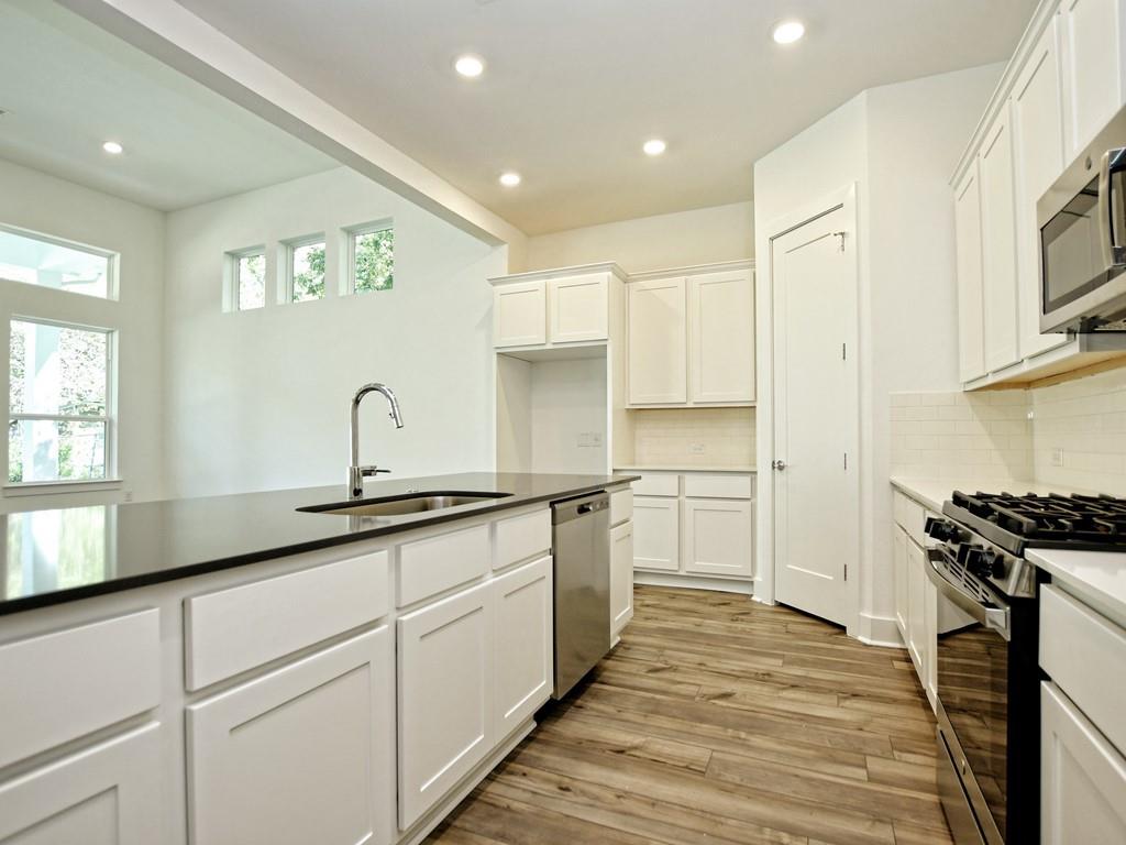 402 Zennia St, Austin, TX 78751