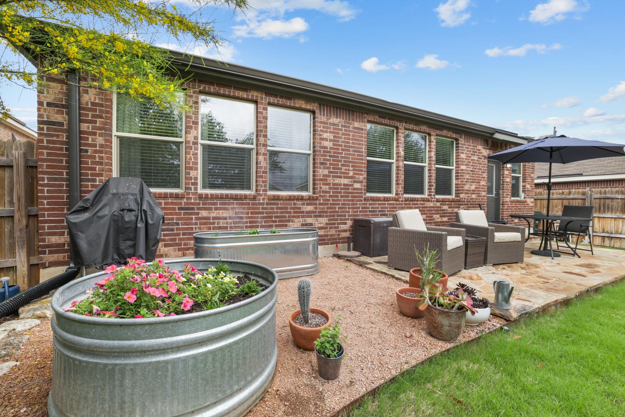 236 Mary Max Cir, San Marcos, TX 78666