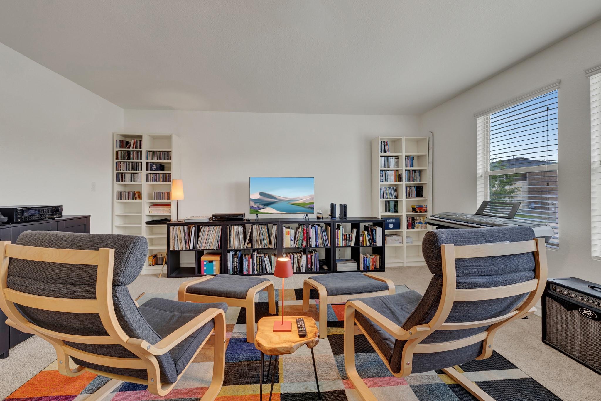 236 Mary Max Cir, San Marcos, TX 78666