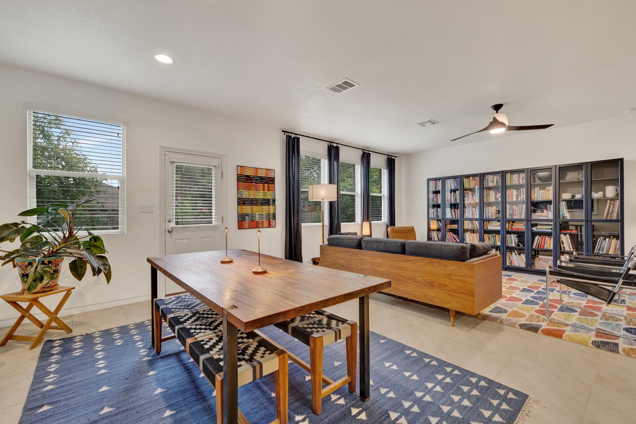 236 Mary Max Cir, San Marcos, TX 78666