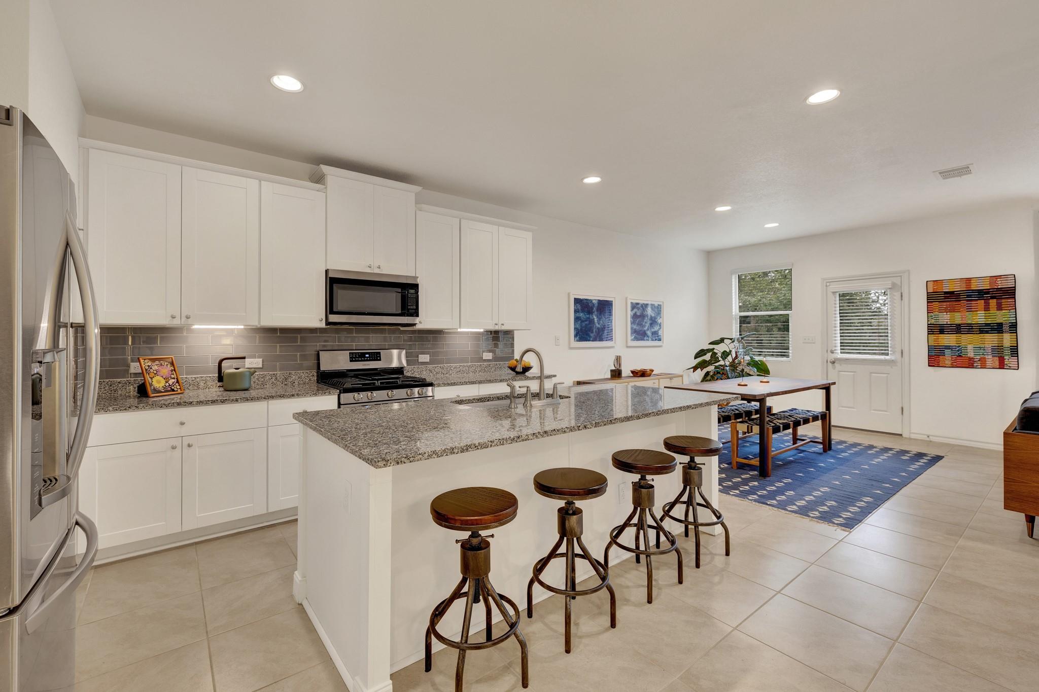 236 Mary Max Cir, San Marcos, TX 78666