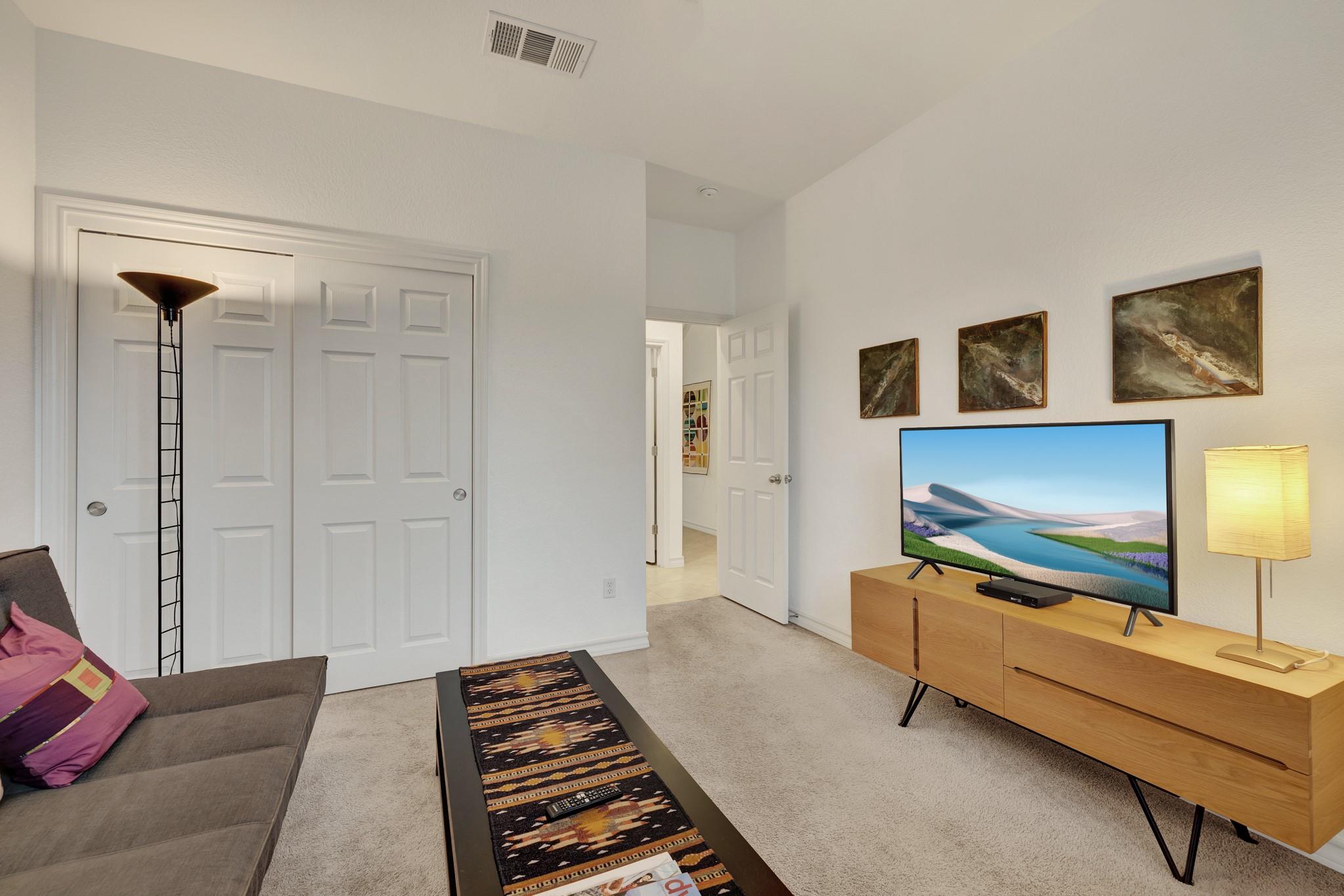 236 Mary Max Cir, San Marcos, TX 78666