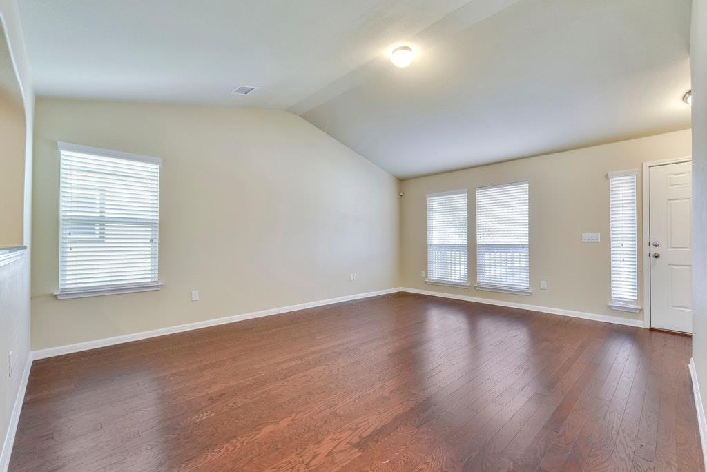 18401 NE FRIENDSHIP HILL Dr, Pflugerville, TX 78660