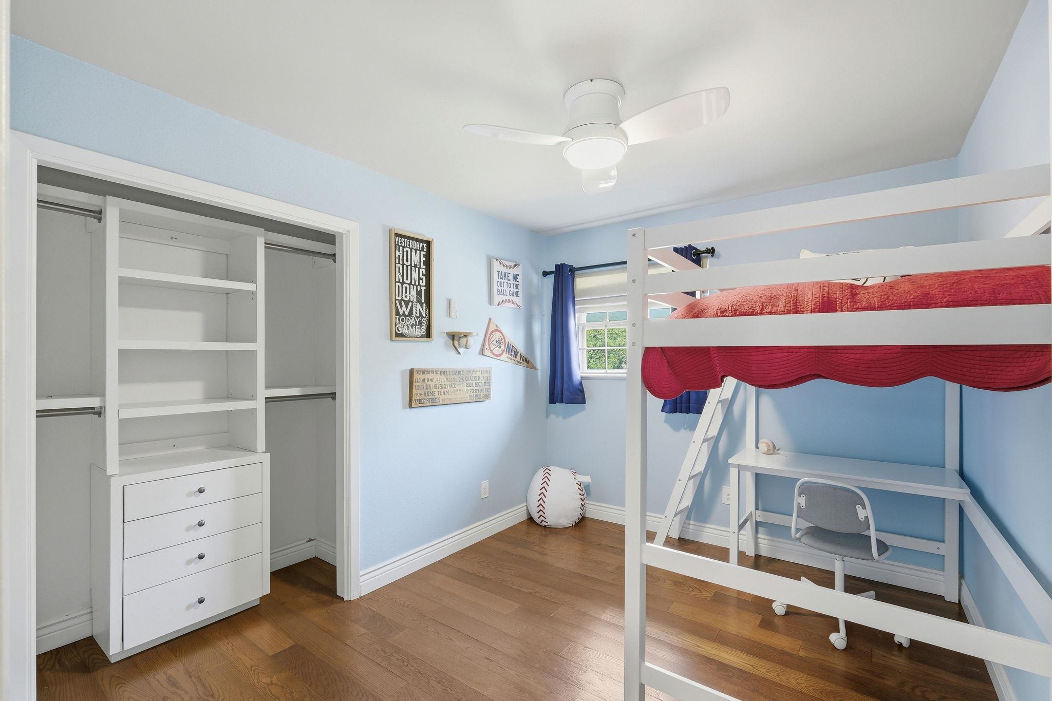 1306 Oakridge Dr, Round Rock, TX 78681