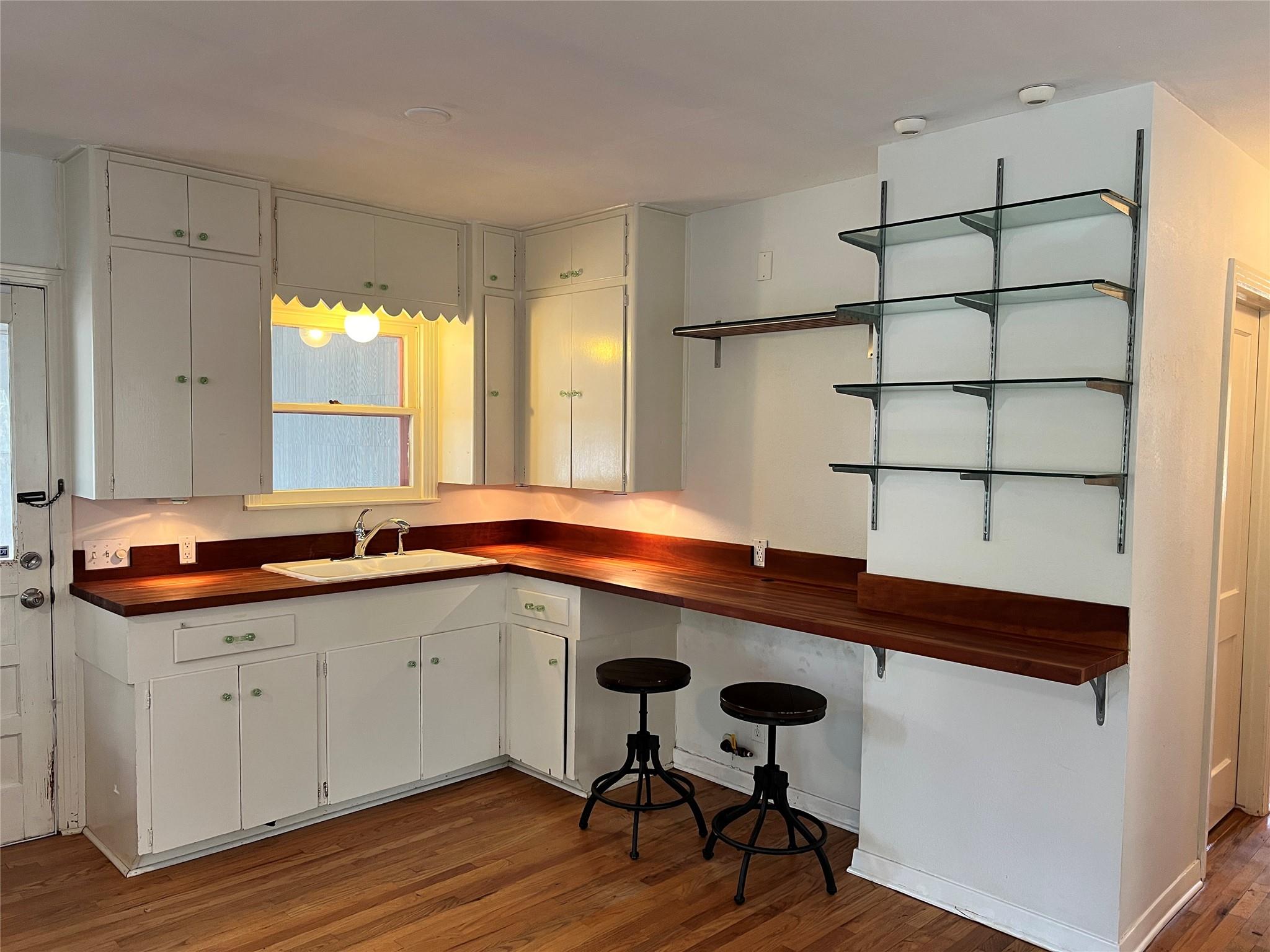 4407 Lareina Dr, Austin, TX 78745