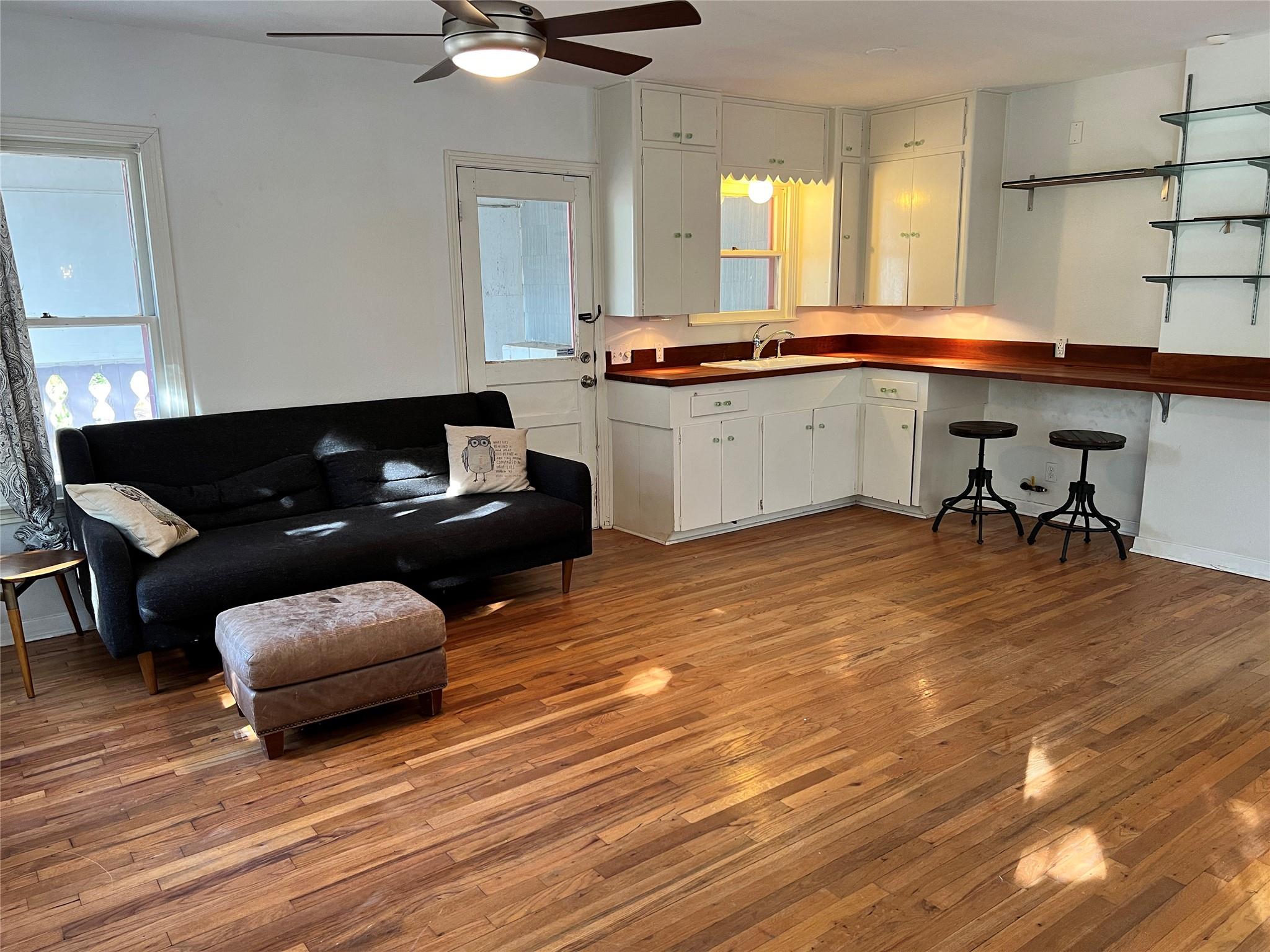 4407 Lareina Dr, Austin, TX 78745