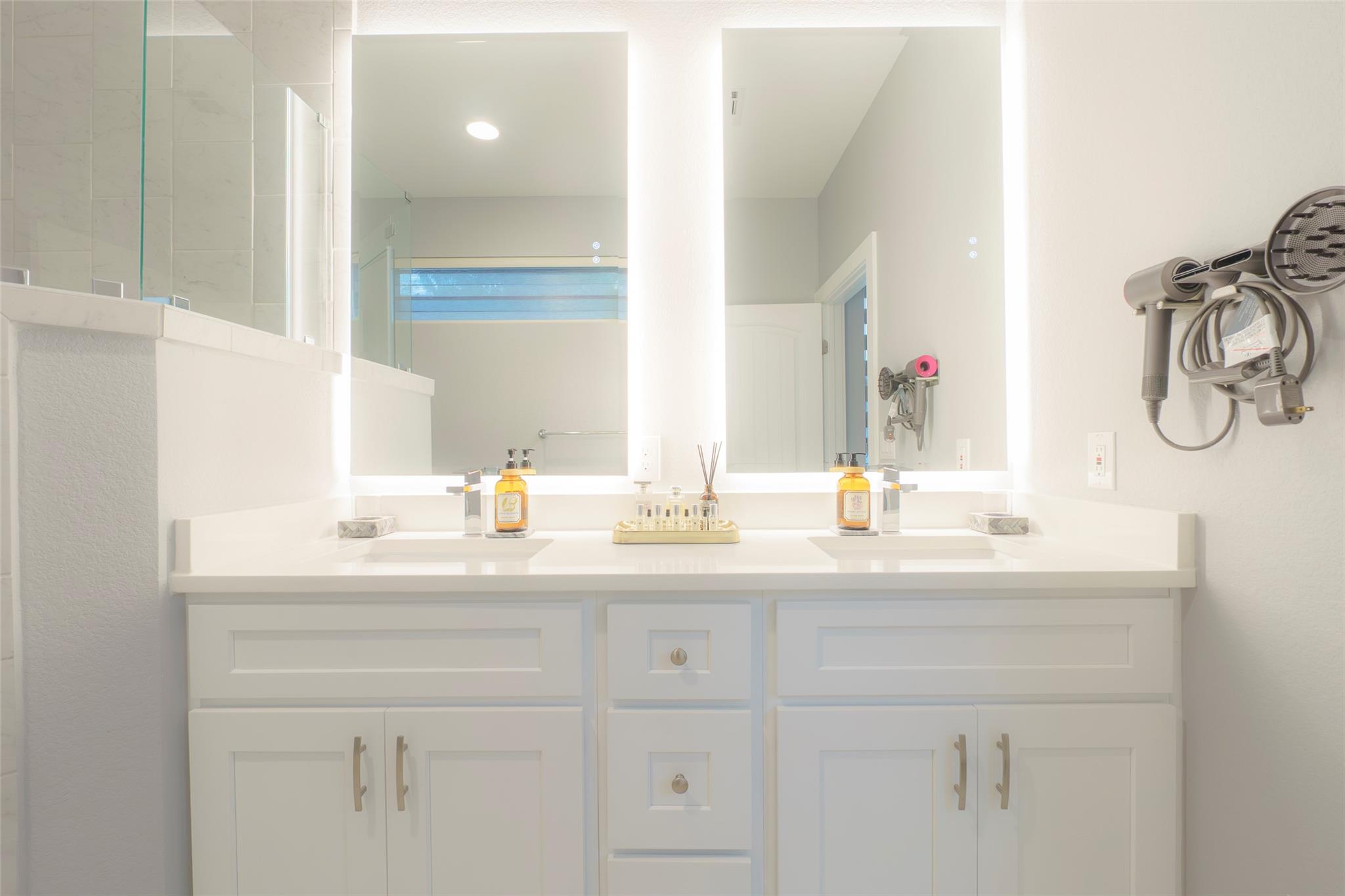 302 Delmar Ave # B, Austin, TX 78752