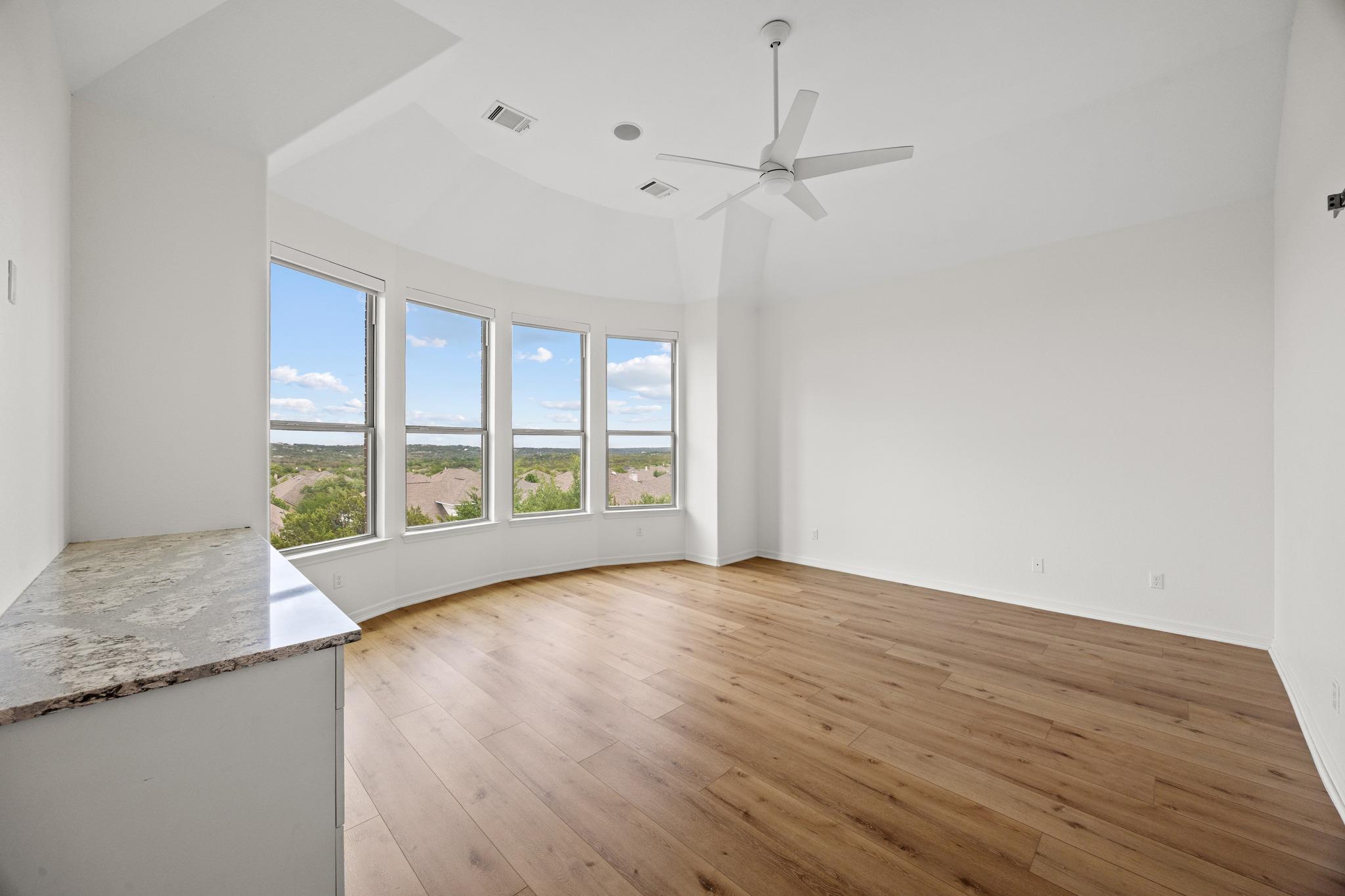 366 Mirafield Ln, Austin, TX 78737