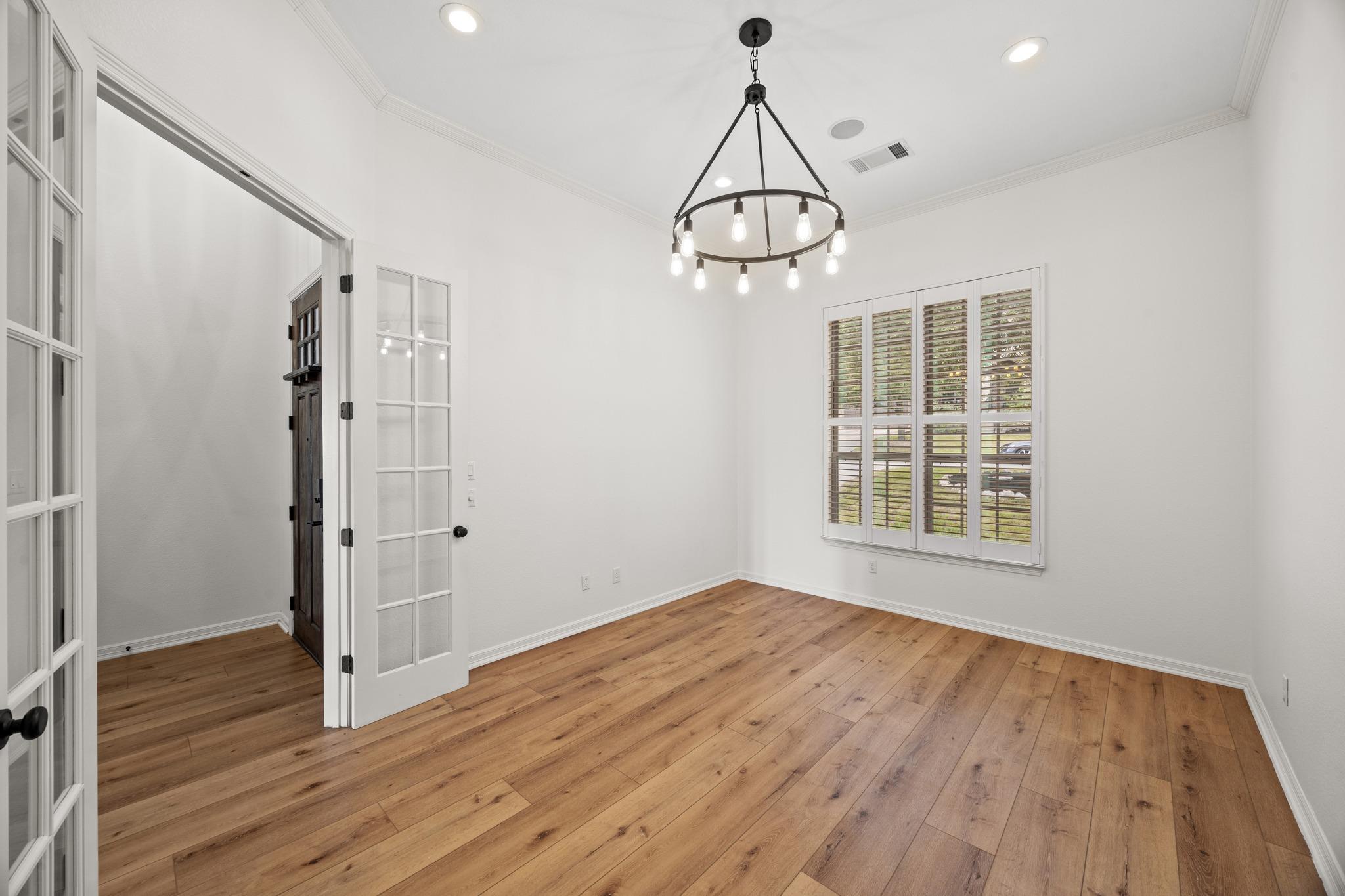 366 Mirafield Ln, Austin, TX 78737