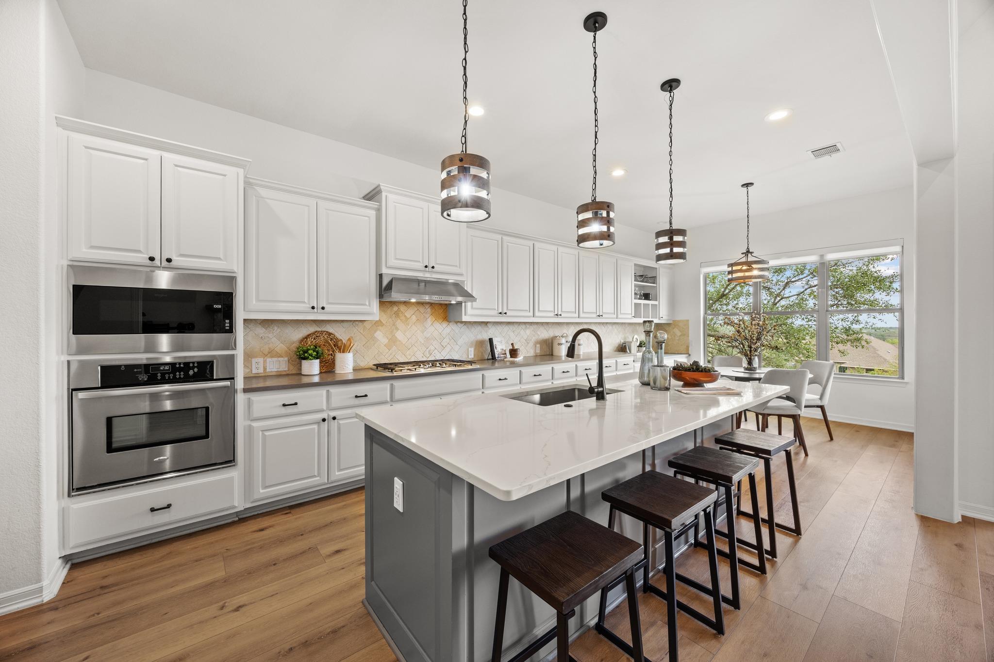 366 Mirafield Ln, Austin, TX 78737